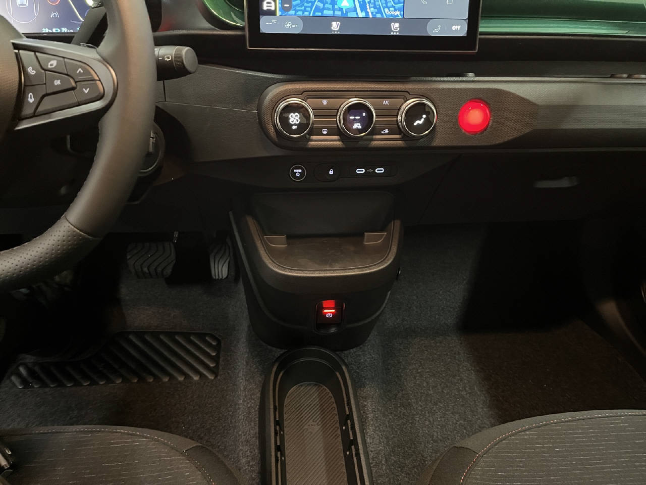 RENAULT Twingo E-Tech Urban Range techno-image-8