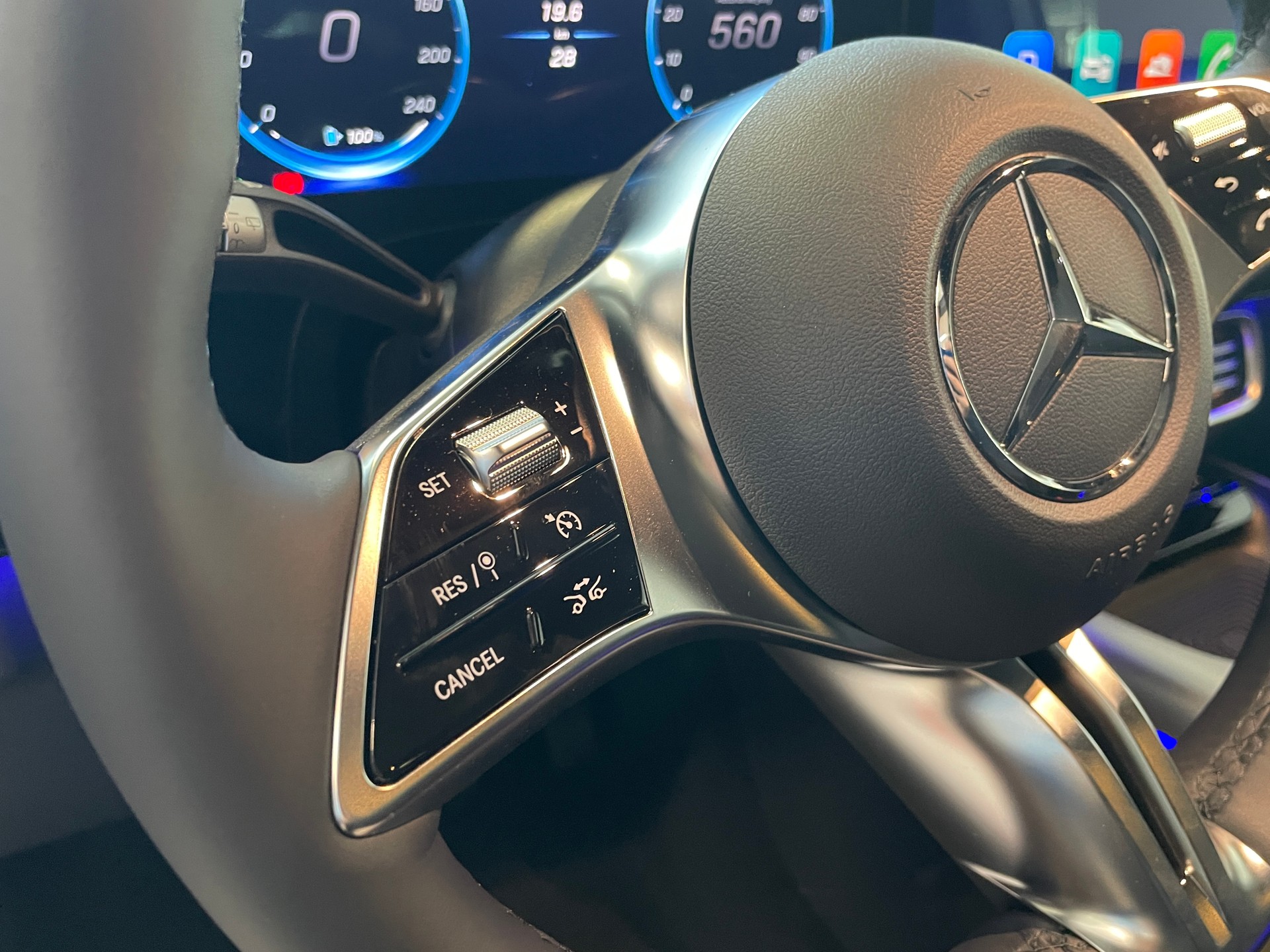 MERCEDES-BENZ GLB 350 4M EQ 7 places-image-18