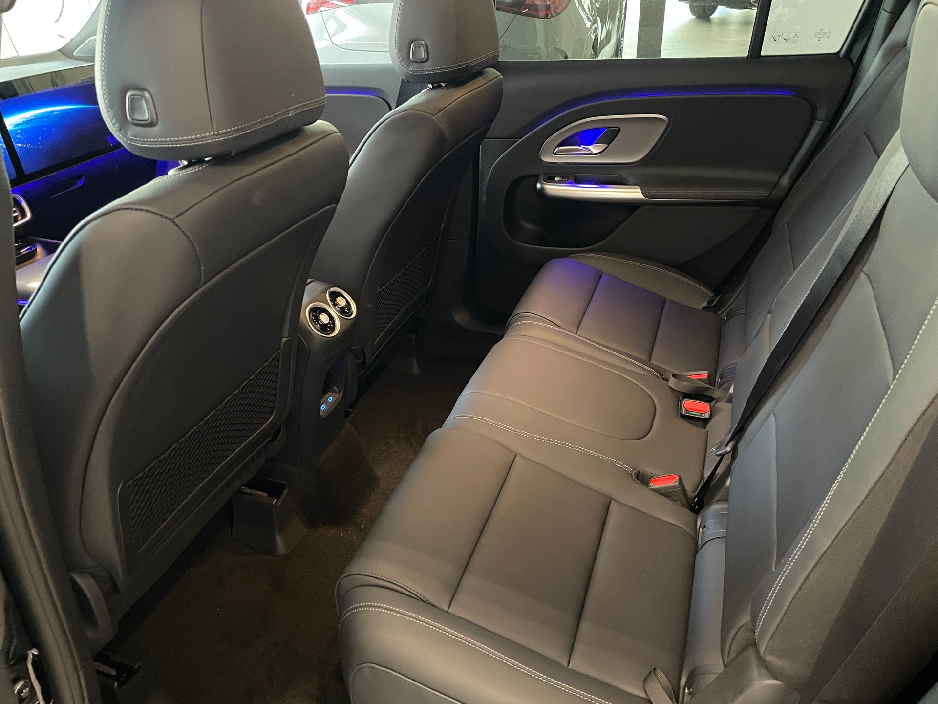 MERCEDES-BENZ GLB 350 4M EQ 7 places-image-15