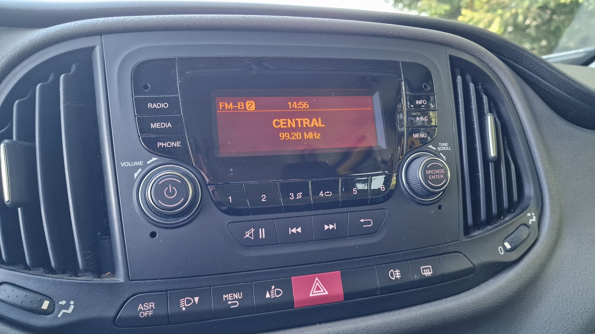 FIAT Doblò 1.4 TB Easy-image-11