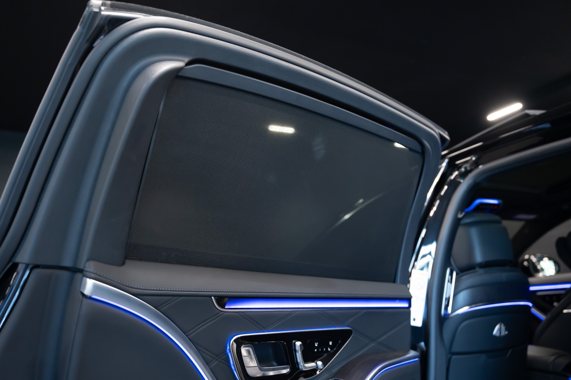 MERCEDES-BENZ S 580 4Matic Maybach 9G-Tronic-image-12