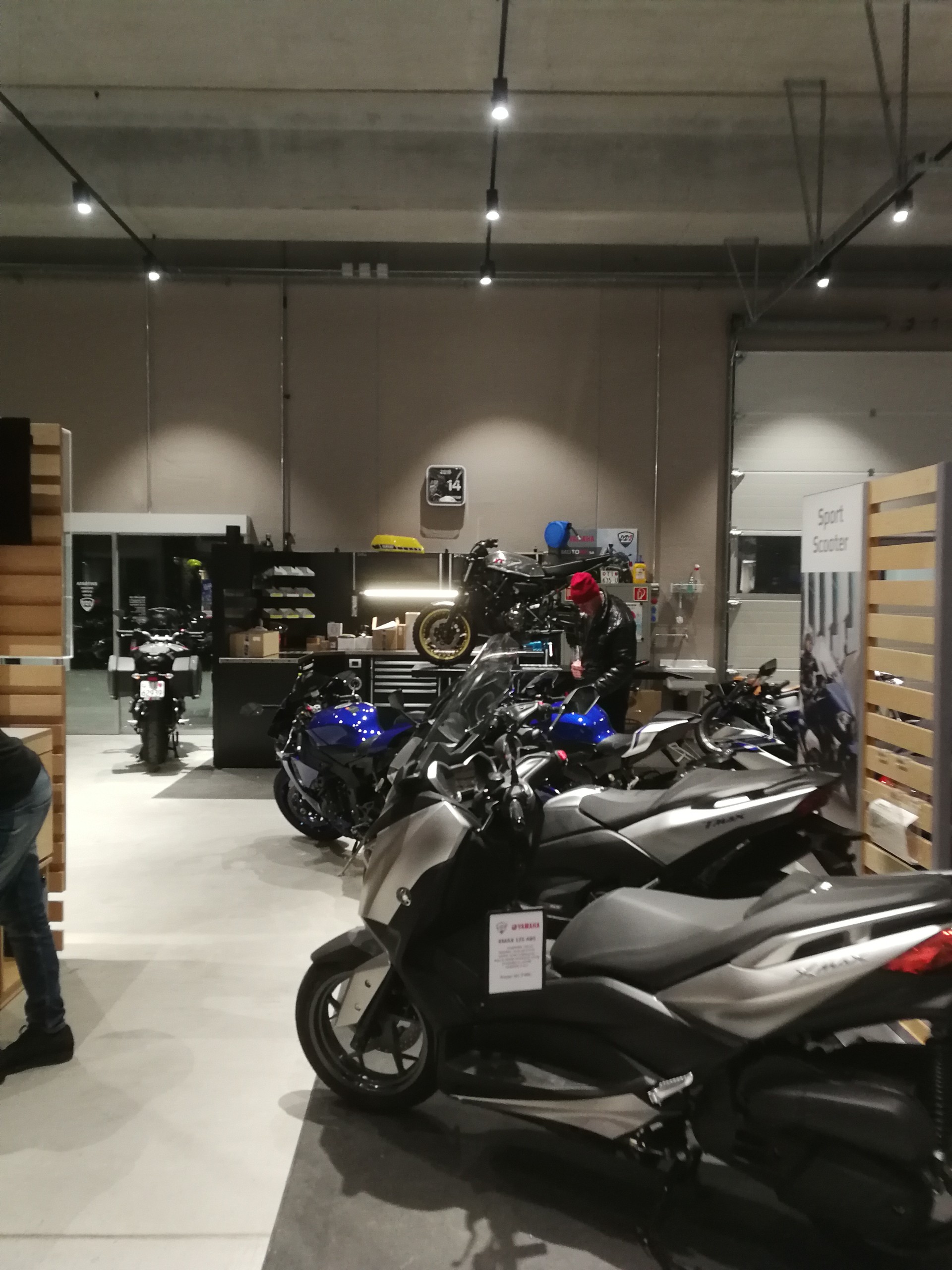 YAMAHA Tracer 7 GT-showroom-element-1