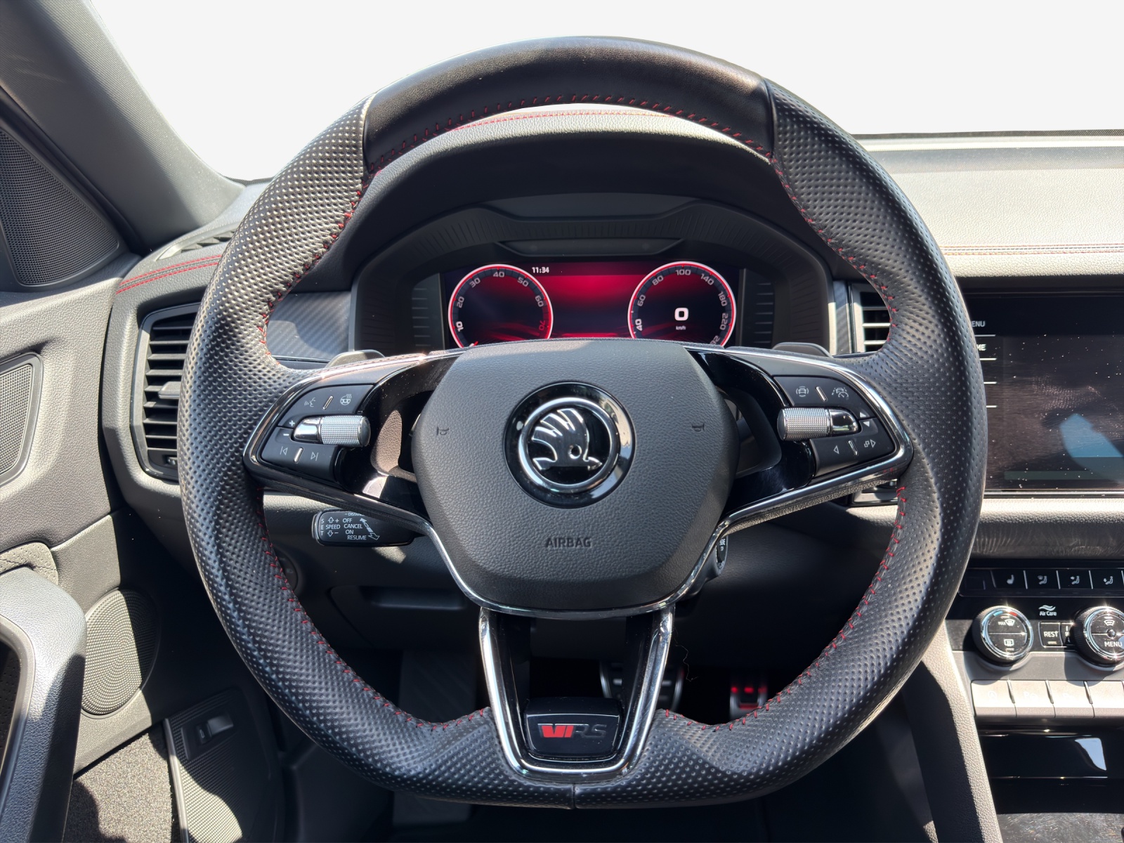 SKODA Kodiaq 2.0 TSI 4x4 RS-image-9