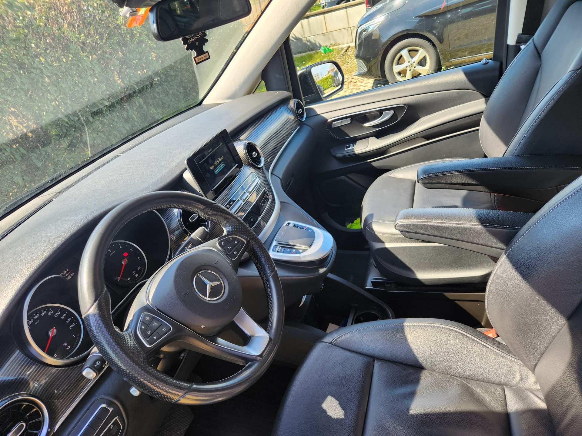 MERCEDES-BENZ V 250-image-1