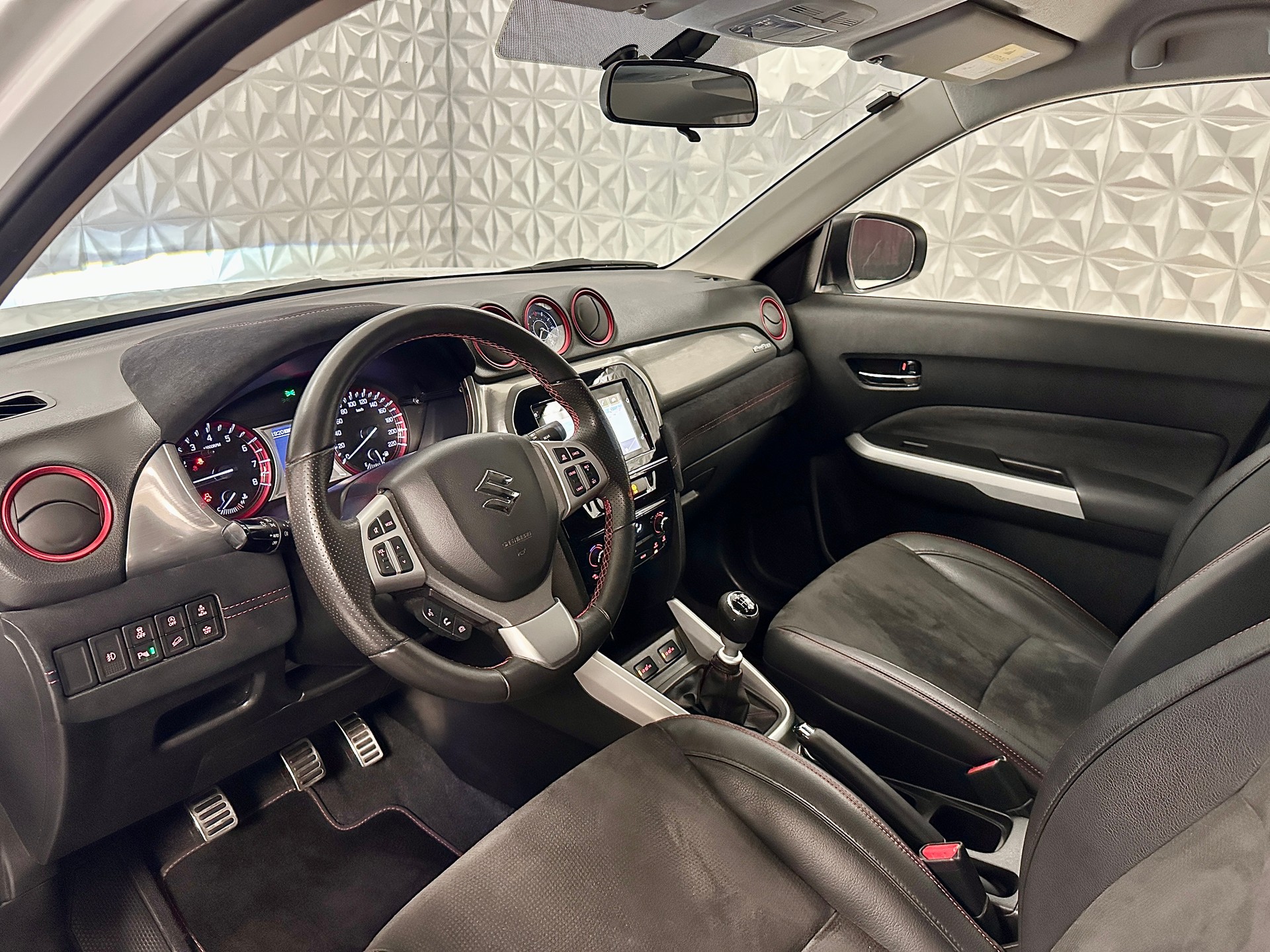 SUZUKI Vitara 1.4 Boosterjet Sergio Cellano Top-image-12