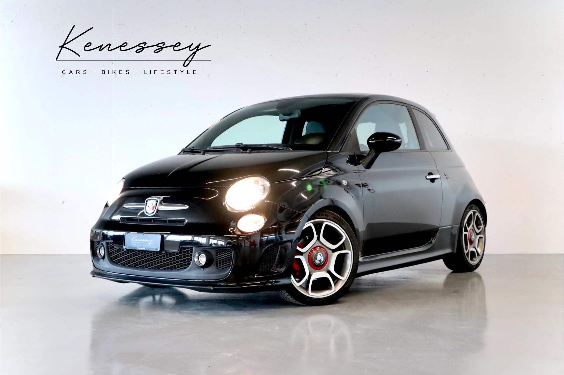 FIAT 500 1.4 16V Turbo Abarth-image-0