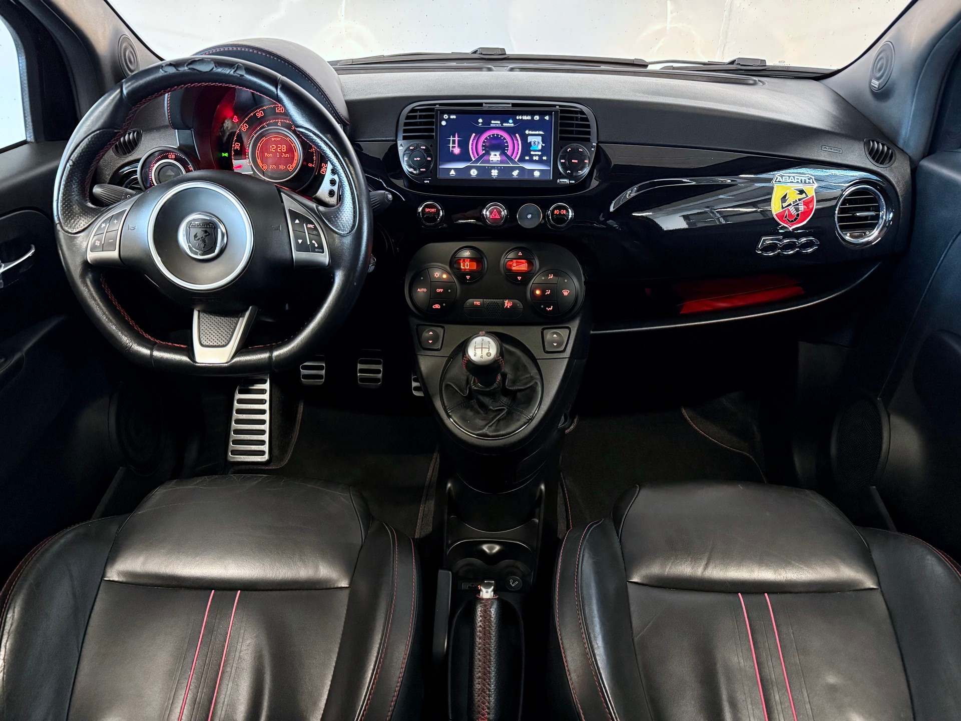 FIAT 500 1.4 16V Turbo Abarth-image-9
