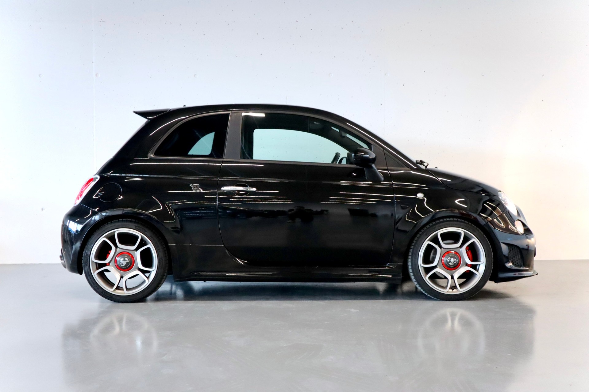 FIAT 500 1.4 16V Turbo Abarth-image-4