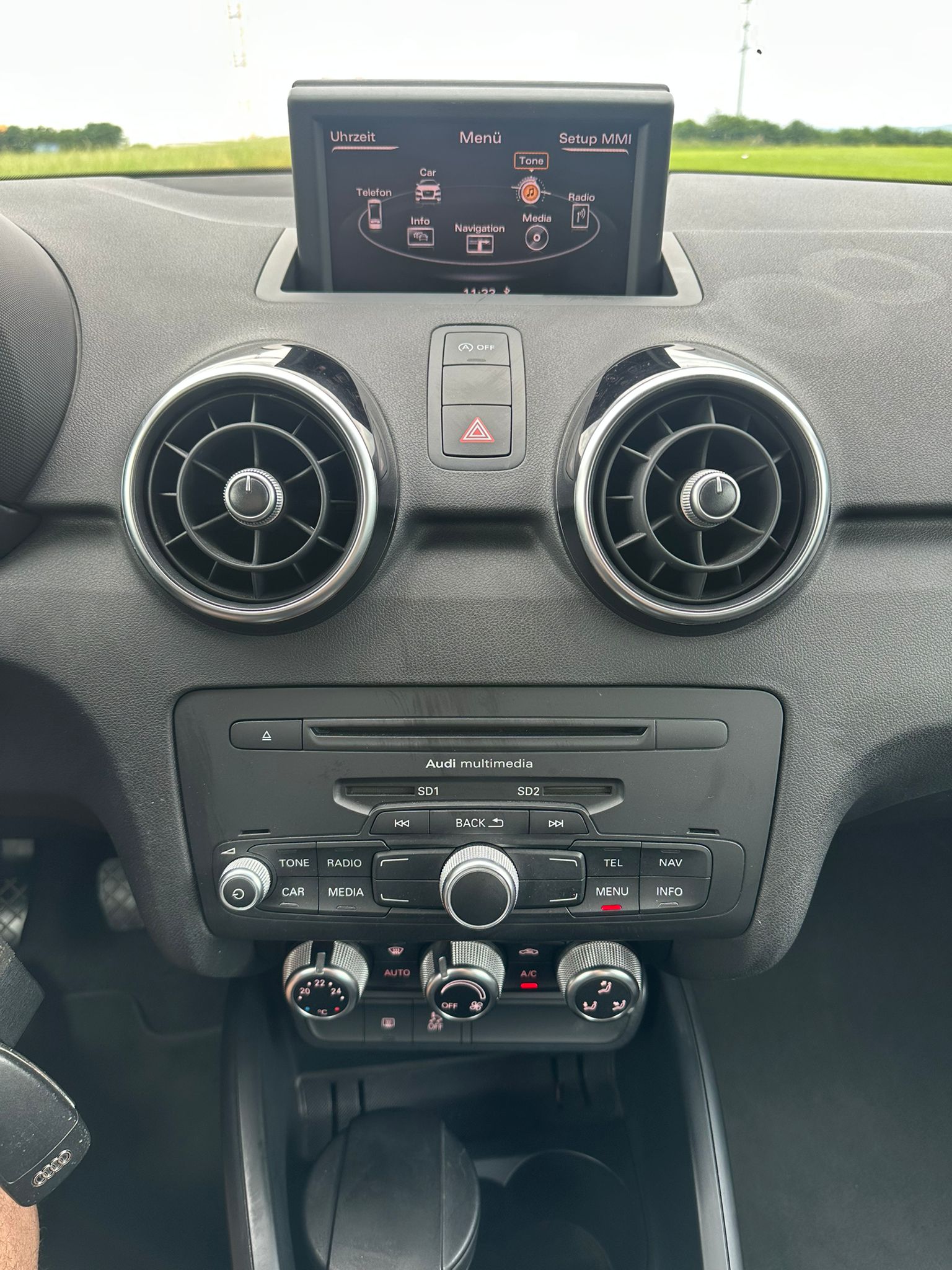 AUDI A1 Sportback 1.2 TFSI Ambition-image-14