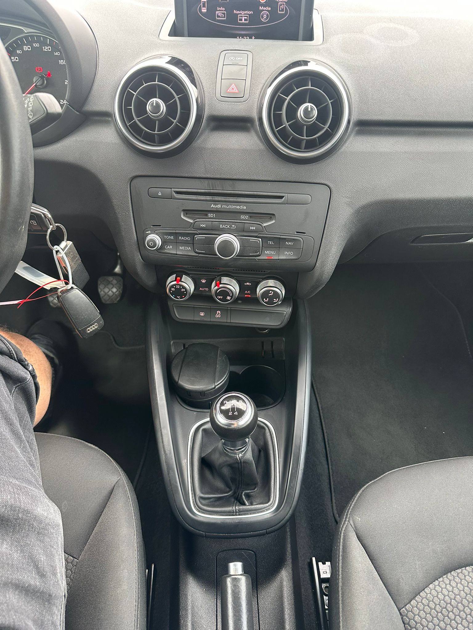 AUDI A1 Sportback 1.2 TFSI Ambition-image-16