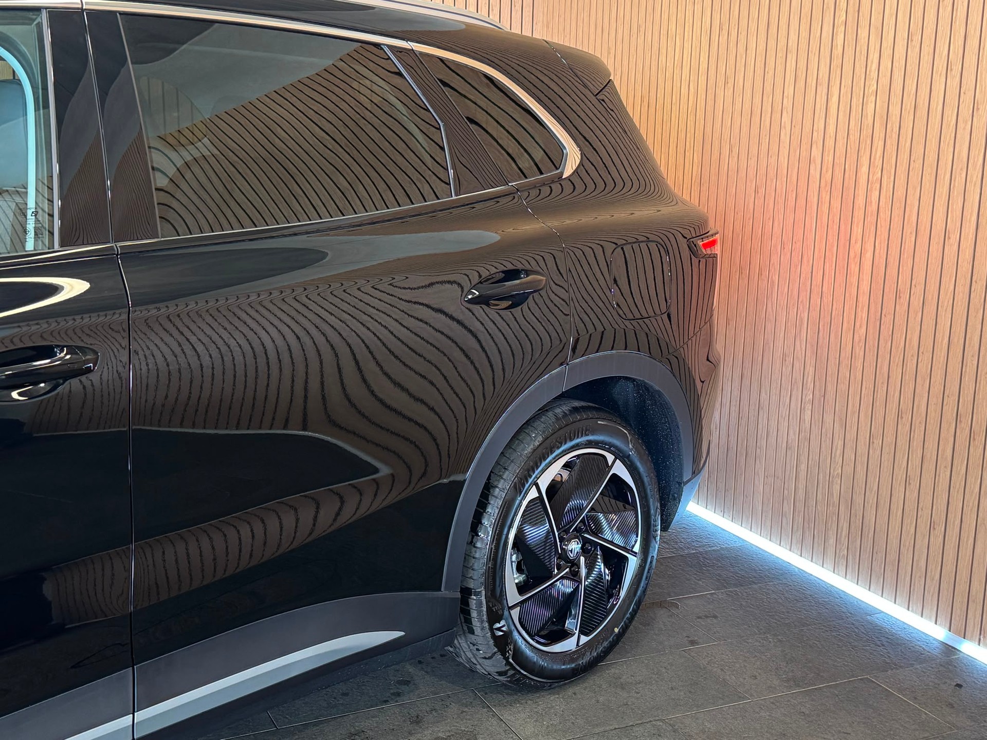 MG S5 EV 64kWh Luxury-image-6