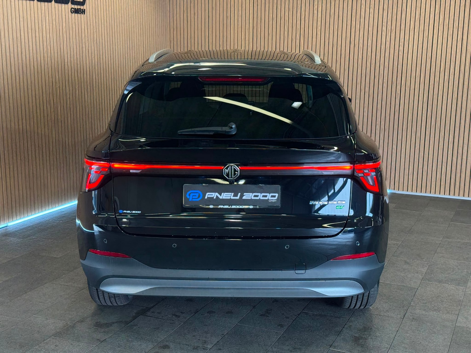 MG S5 EV 64kWh Luxury-image-5