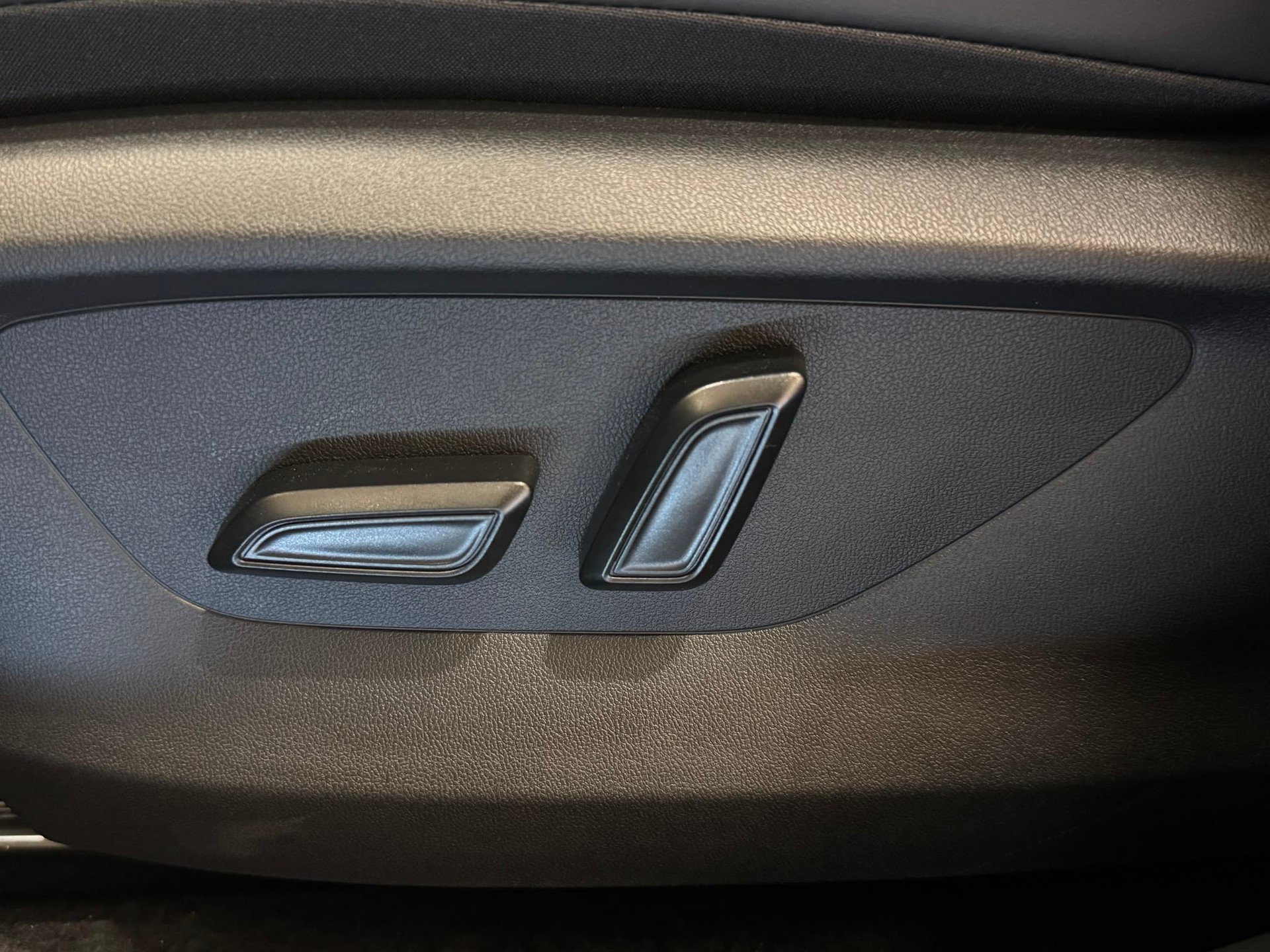 MG S5 EV 64kWh Luxury-image-17