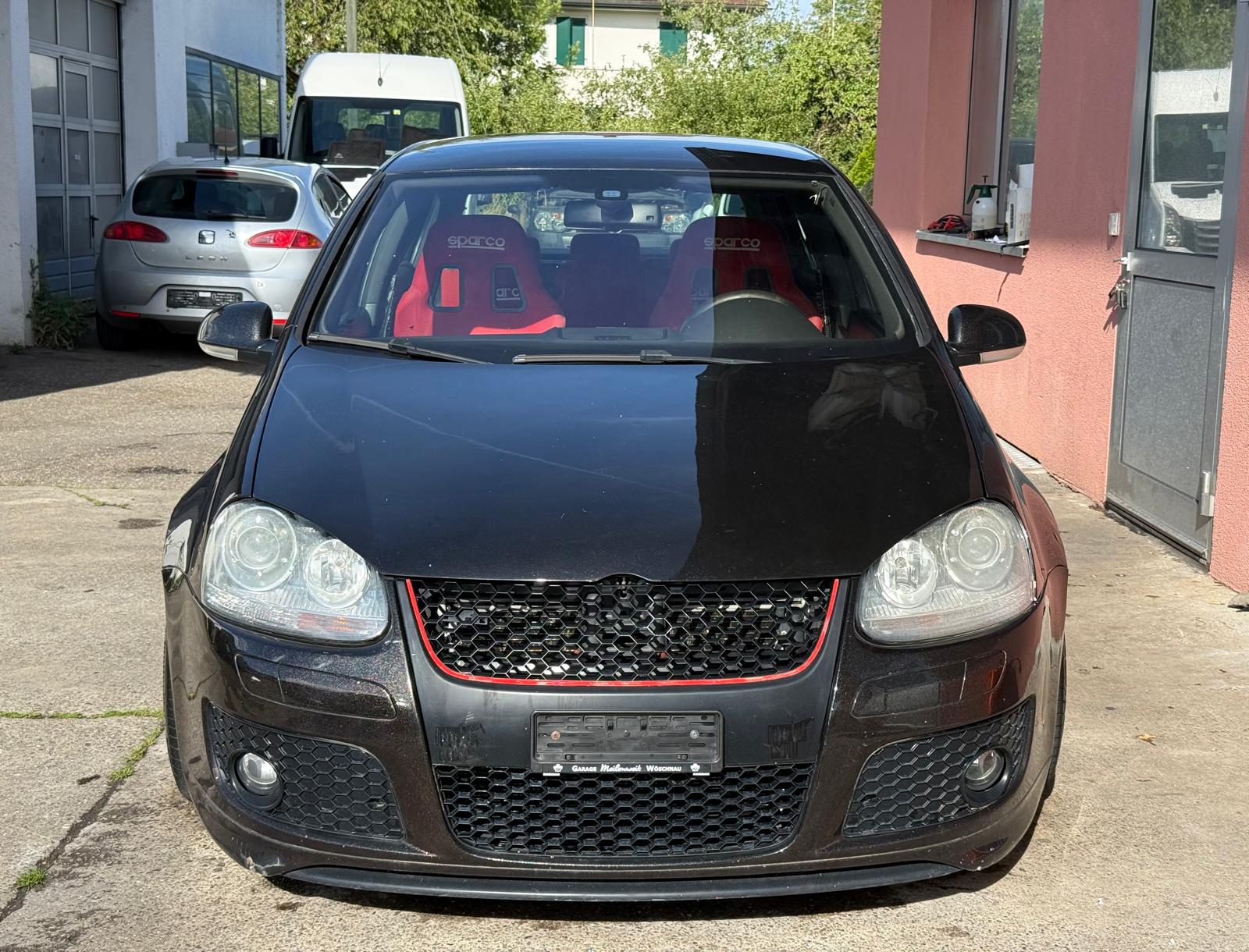 VW Golf 2.0 TFSI GTI Edition 30-image-1