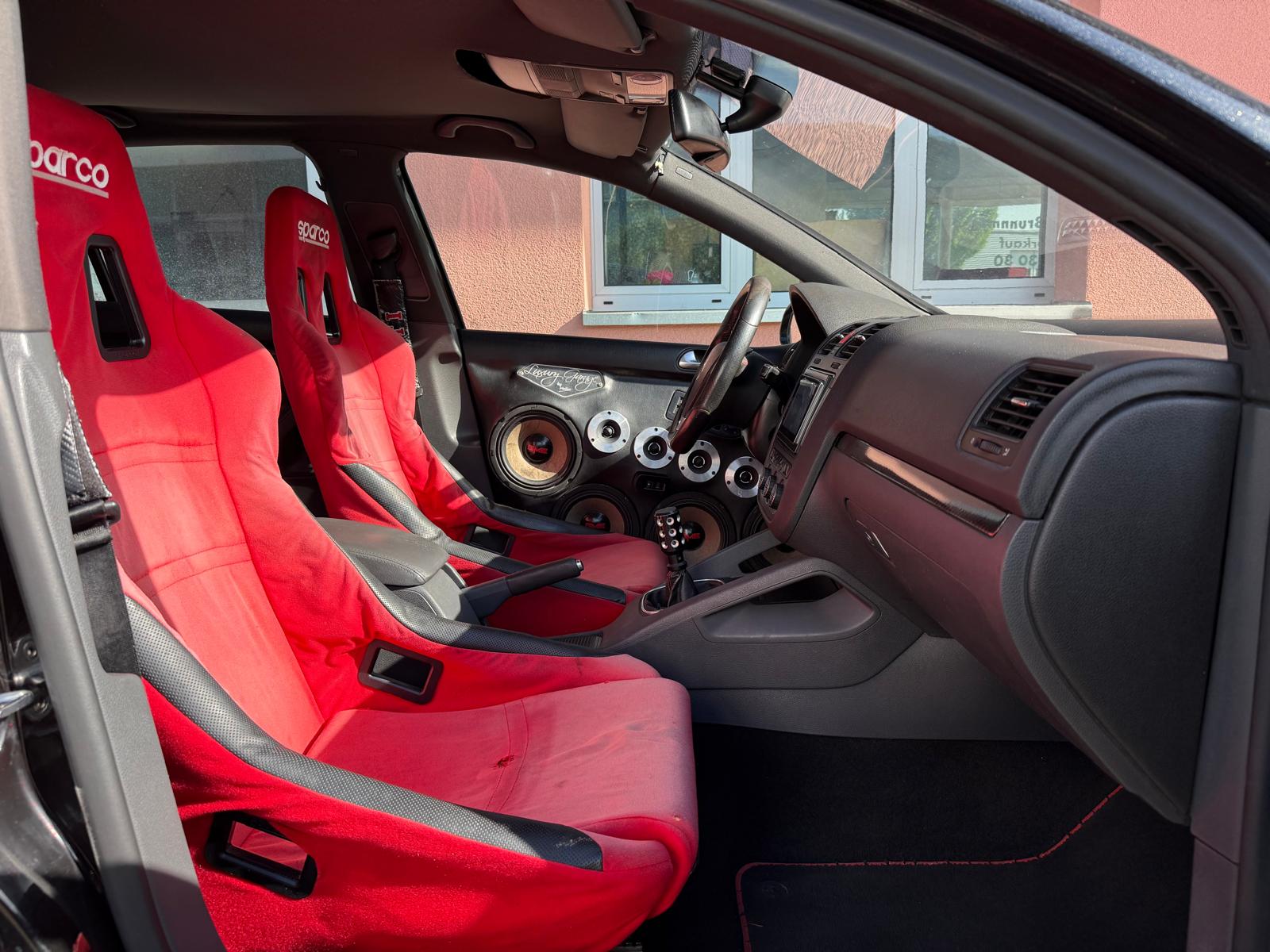 VW Golf 2.0 TFSI GTI Edition 30-image-7