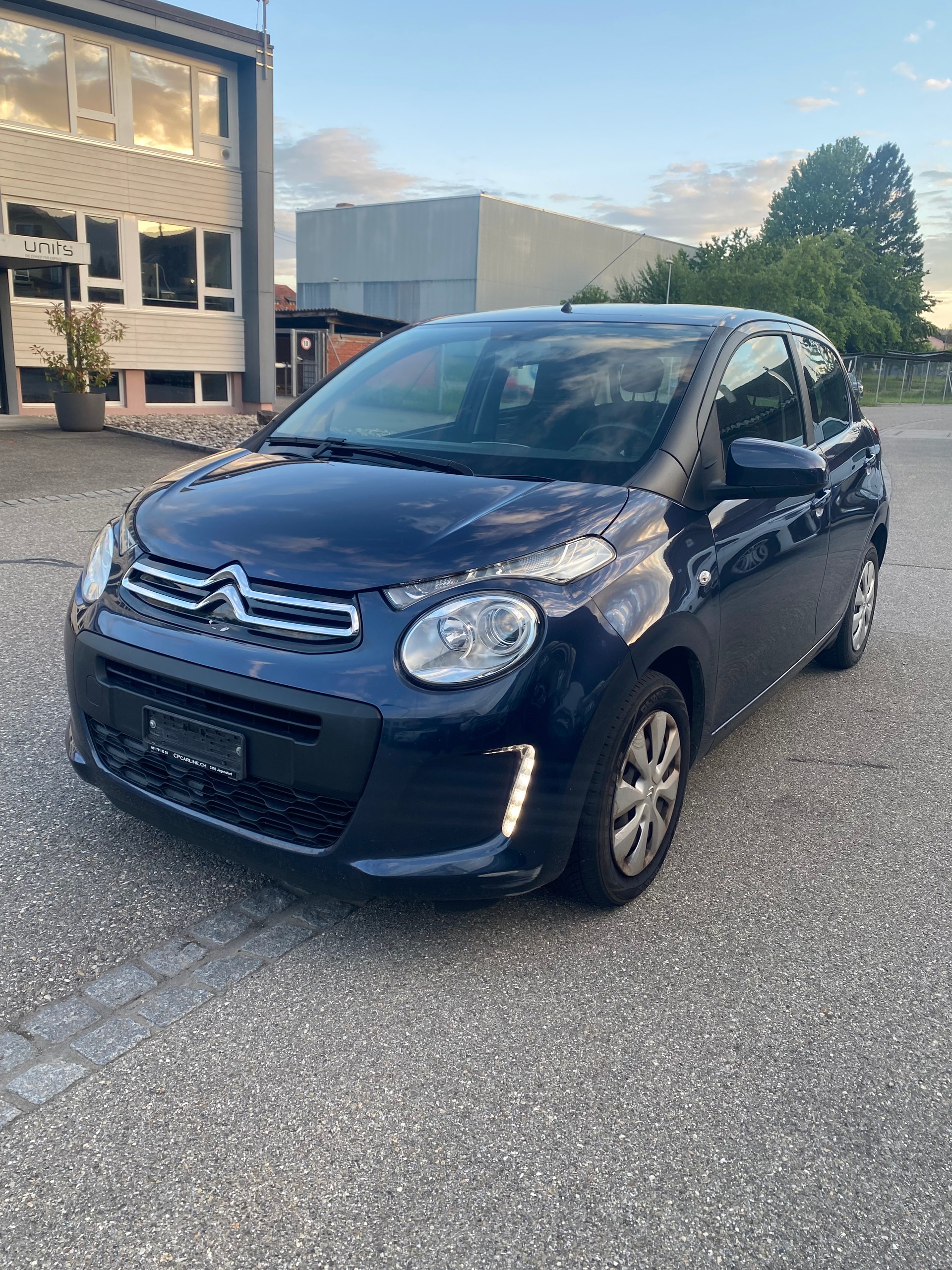 CITROEN C1 1.0 VTi ETG5 Shine Airscape-image-0