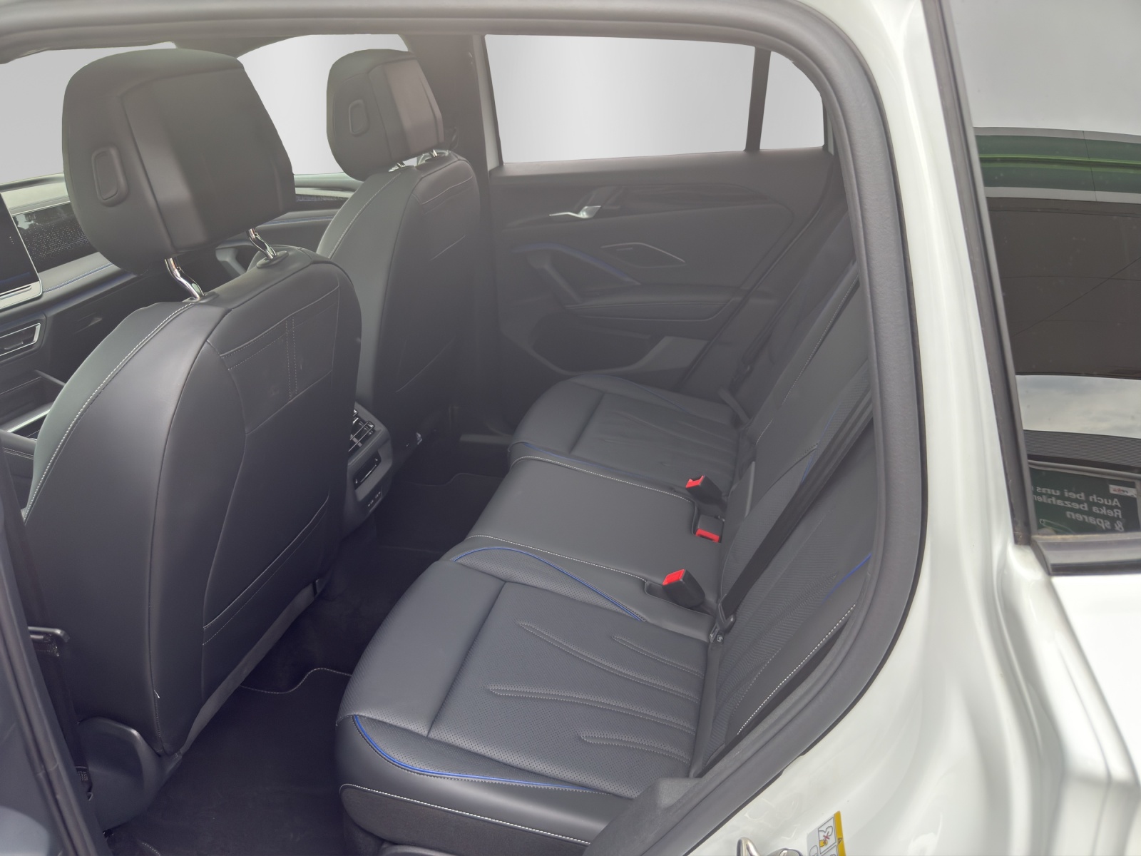 VW Tiguan 2.0 TSI DSG R-Line 4Motion, Pure White, 8-fach bereift-image-9