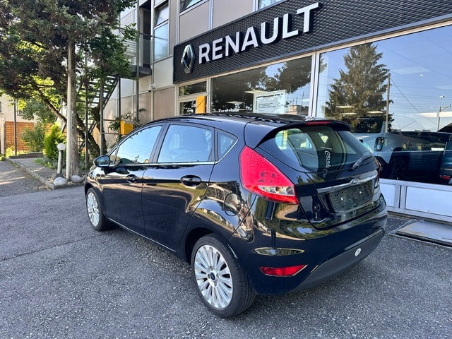 FORD Fiesta 1.6 16V Titanium-image-4