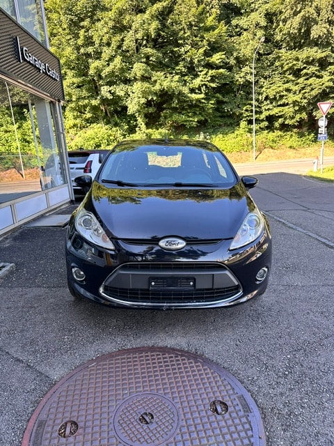 FORD Fiesta 1.6 16V Titanium-image-1