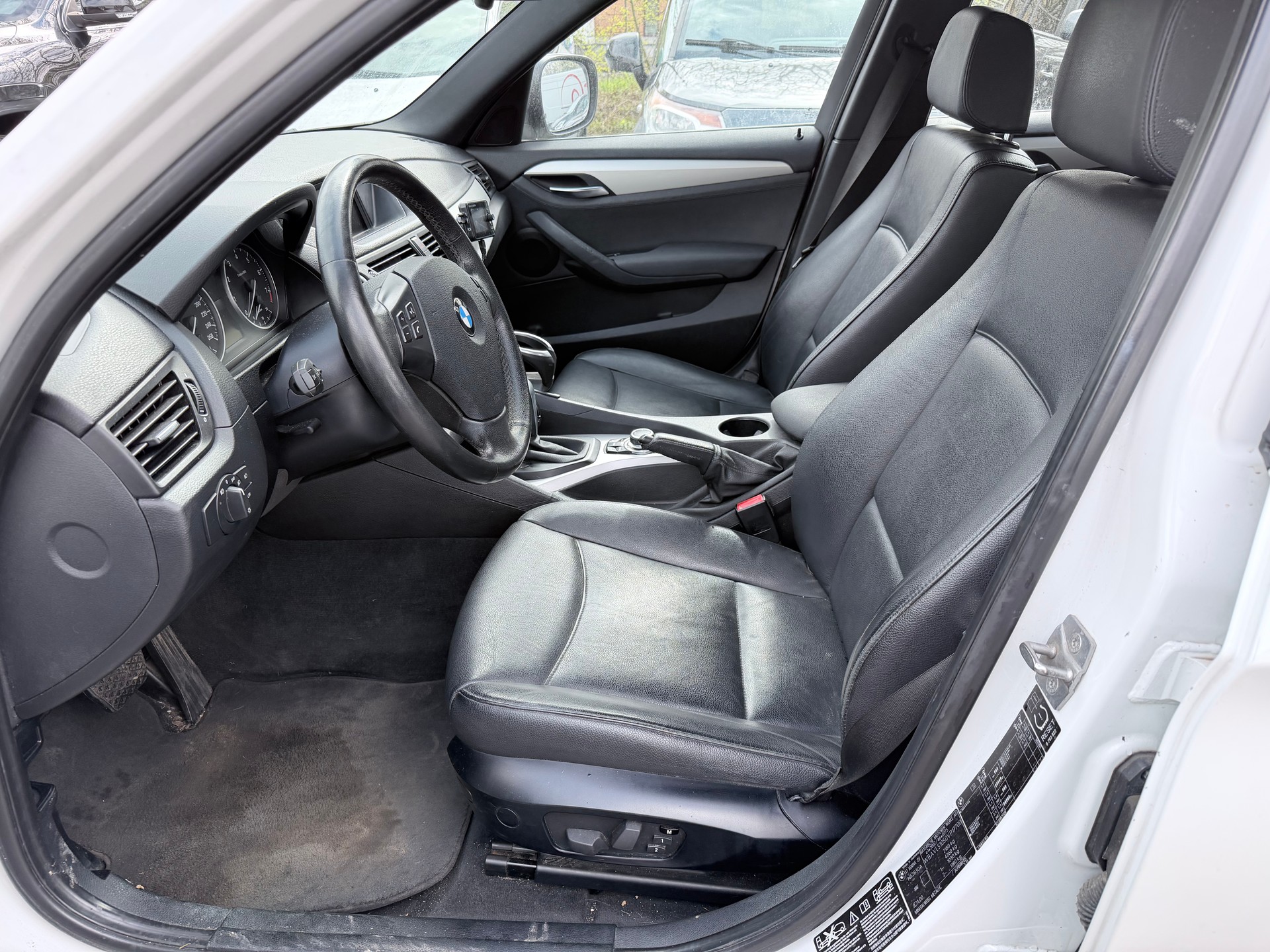 BMW X1 xDrive 25i Steptronic-image-6