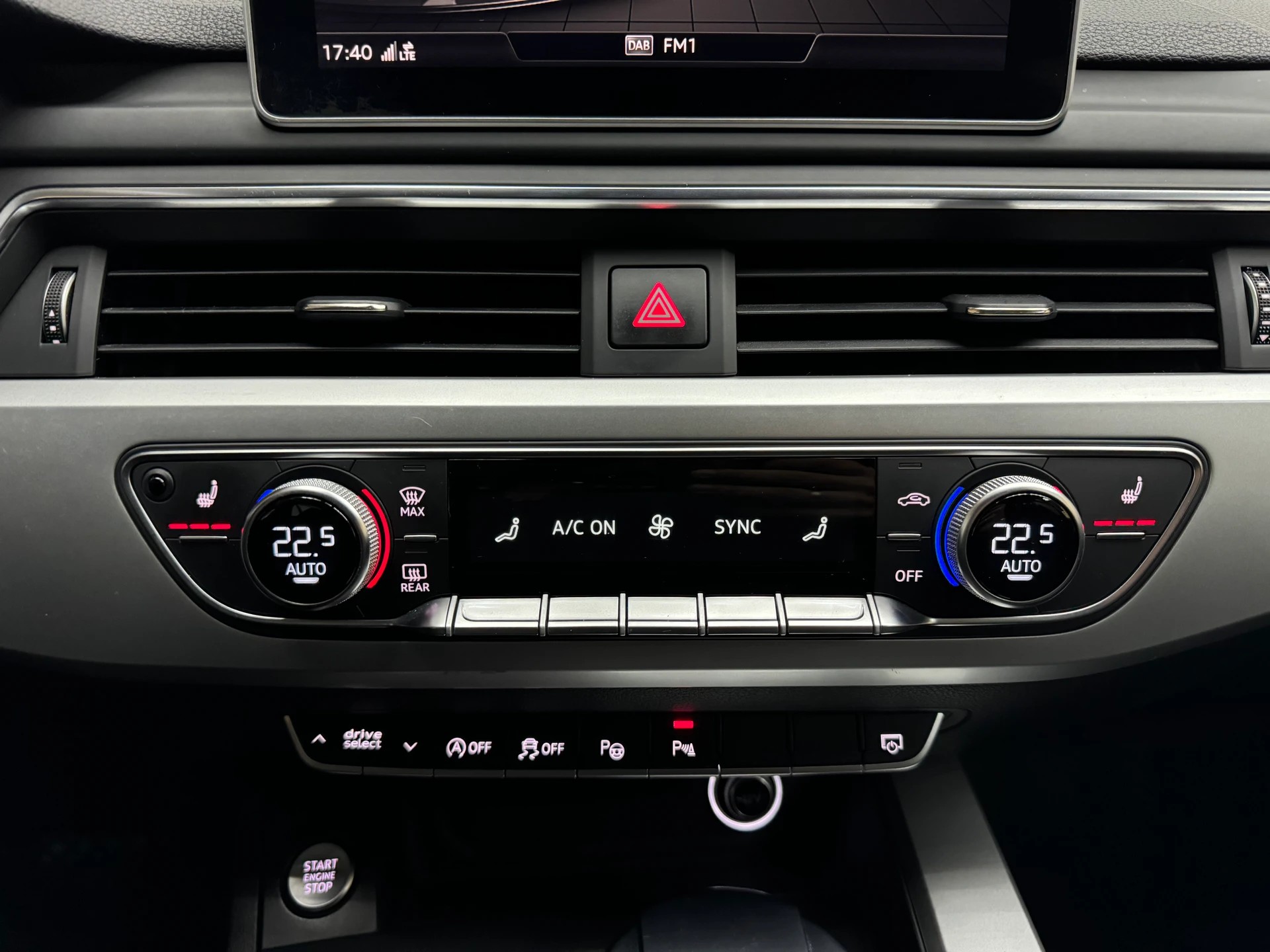 AUDI A4 Avant 2.0 TDI quattro S-tronic-image-14
