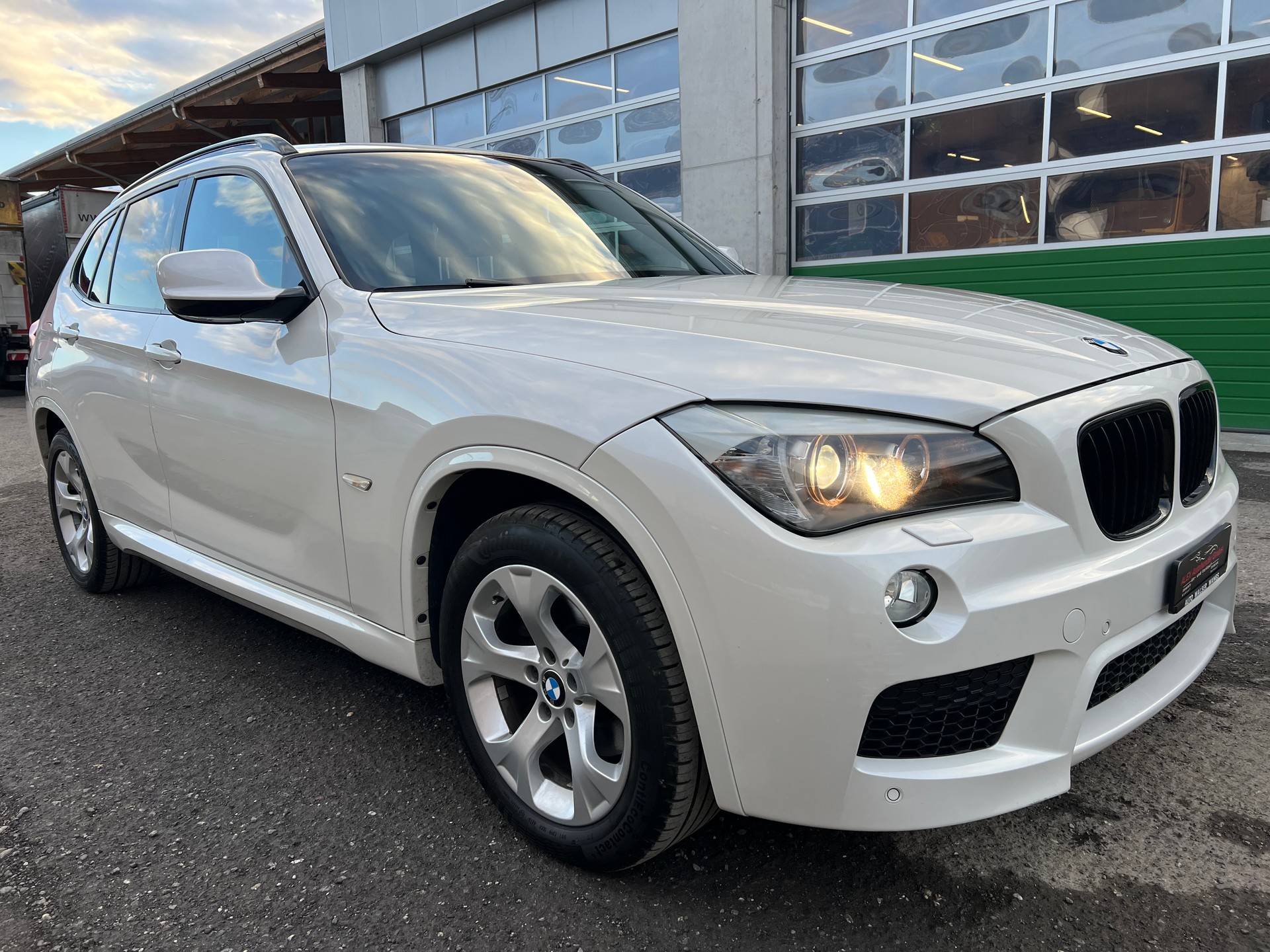 BMW X1 xDrive 18d-image-7