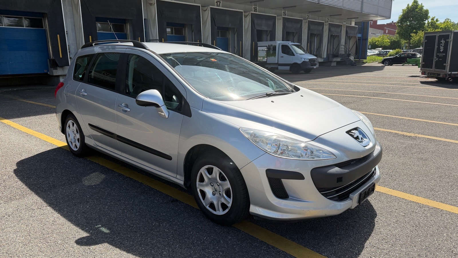 PEUGEOT 308 SW 1.6 HDI-image-2