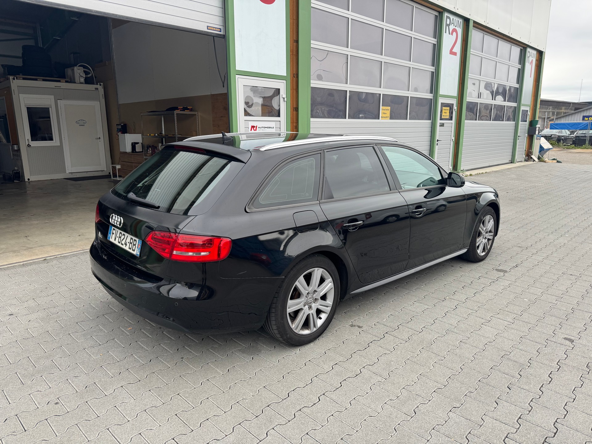 AUDI A4 Avant 2.0 TDI multitronic-image-1