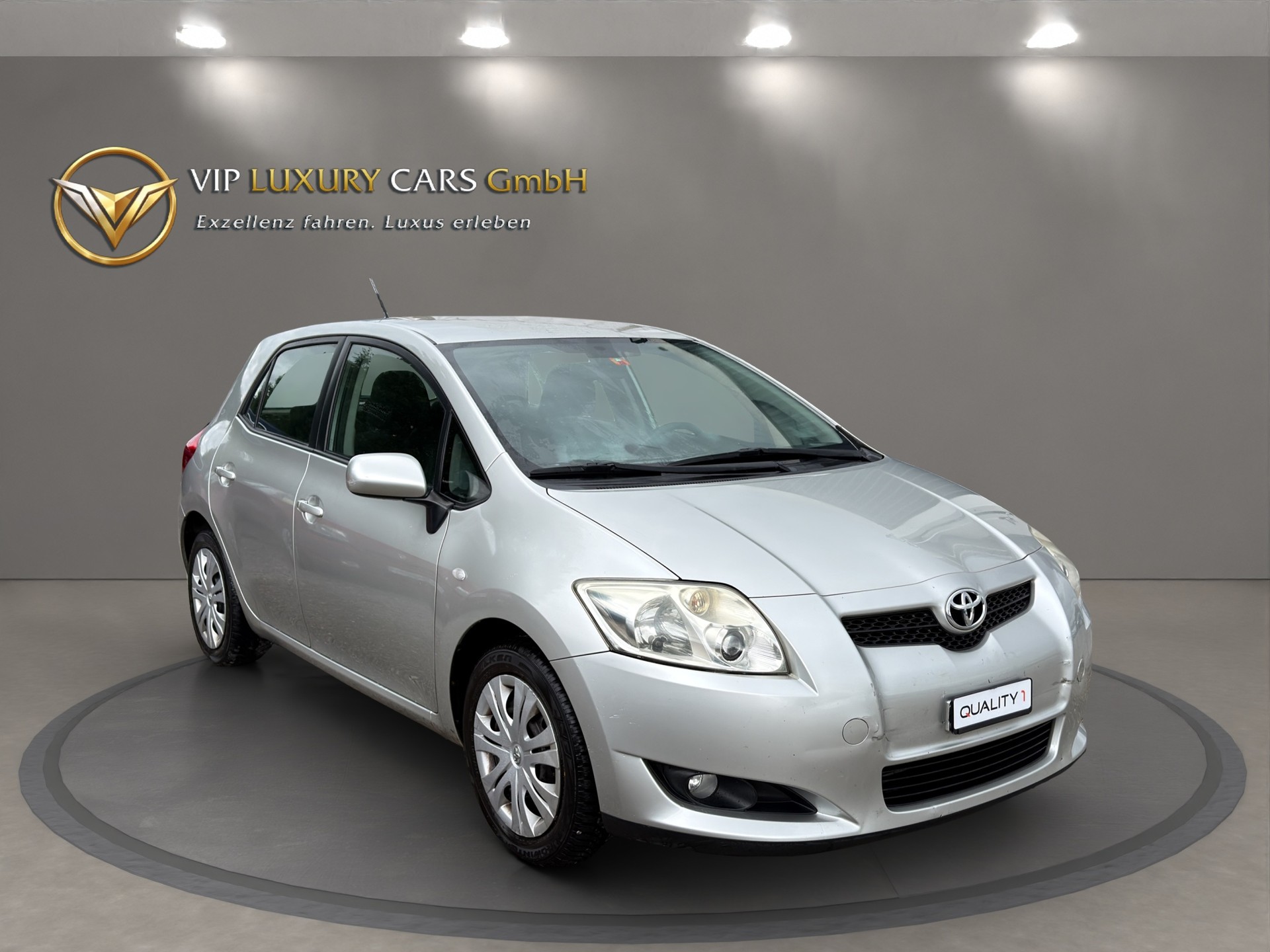 TOYOTA Auris 1.6 Linea Luna-image-1