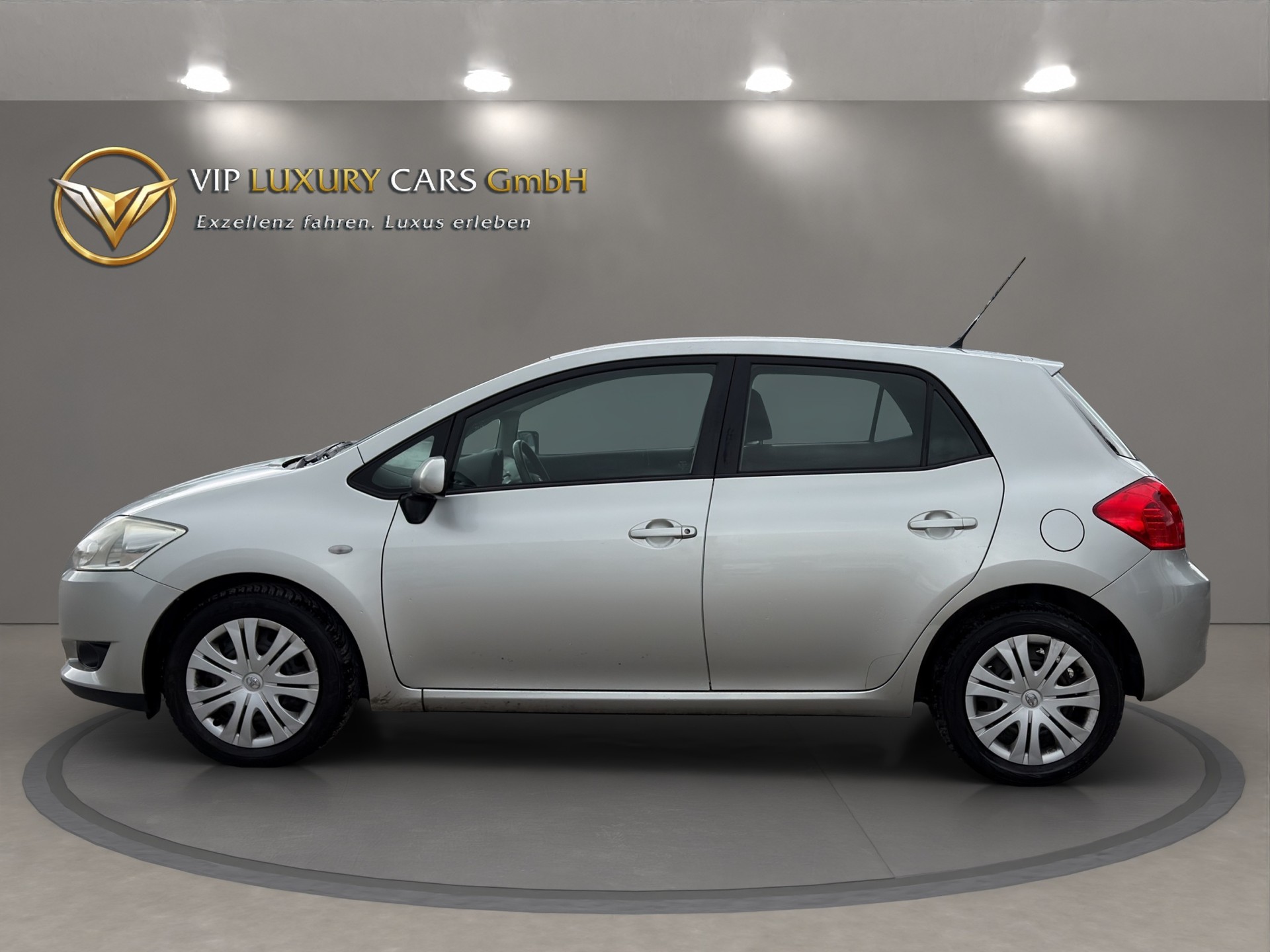 TOYOTA Auris 1.6 Linea Luna-image-7