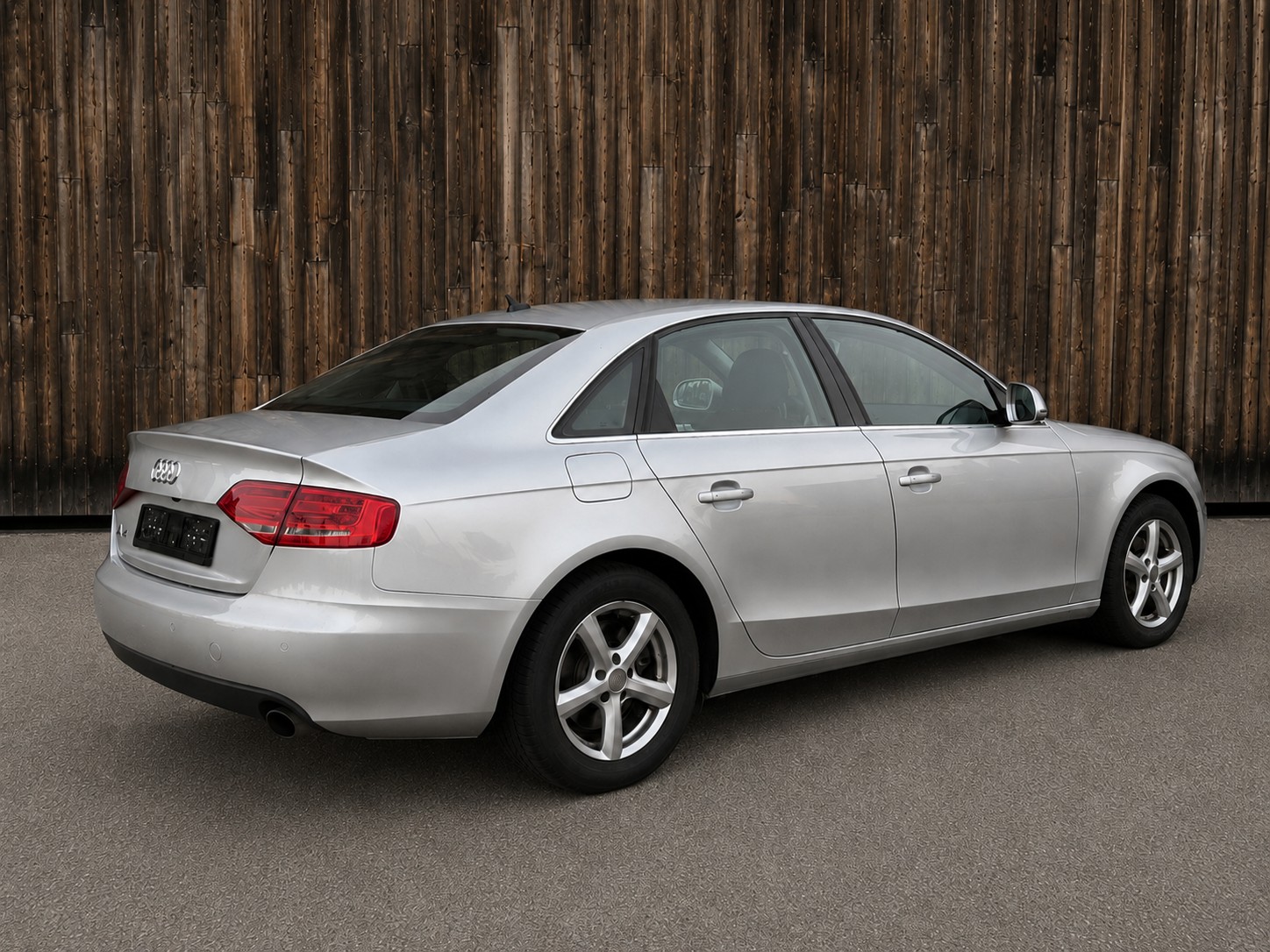 AUDI A4 Limousine 3.2 FSI quattro tiptronic-image-4