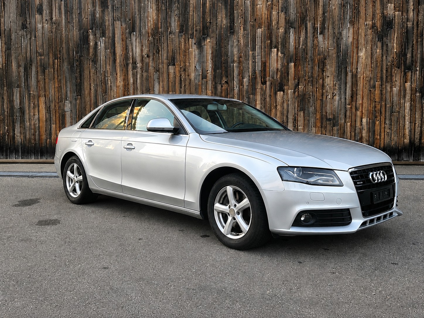 AUDI A4 Limousine 3.2 FSI quattro tiptronic-image-6