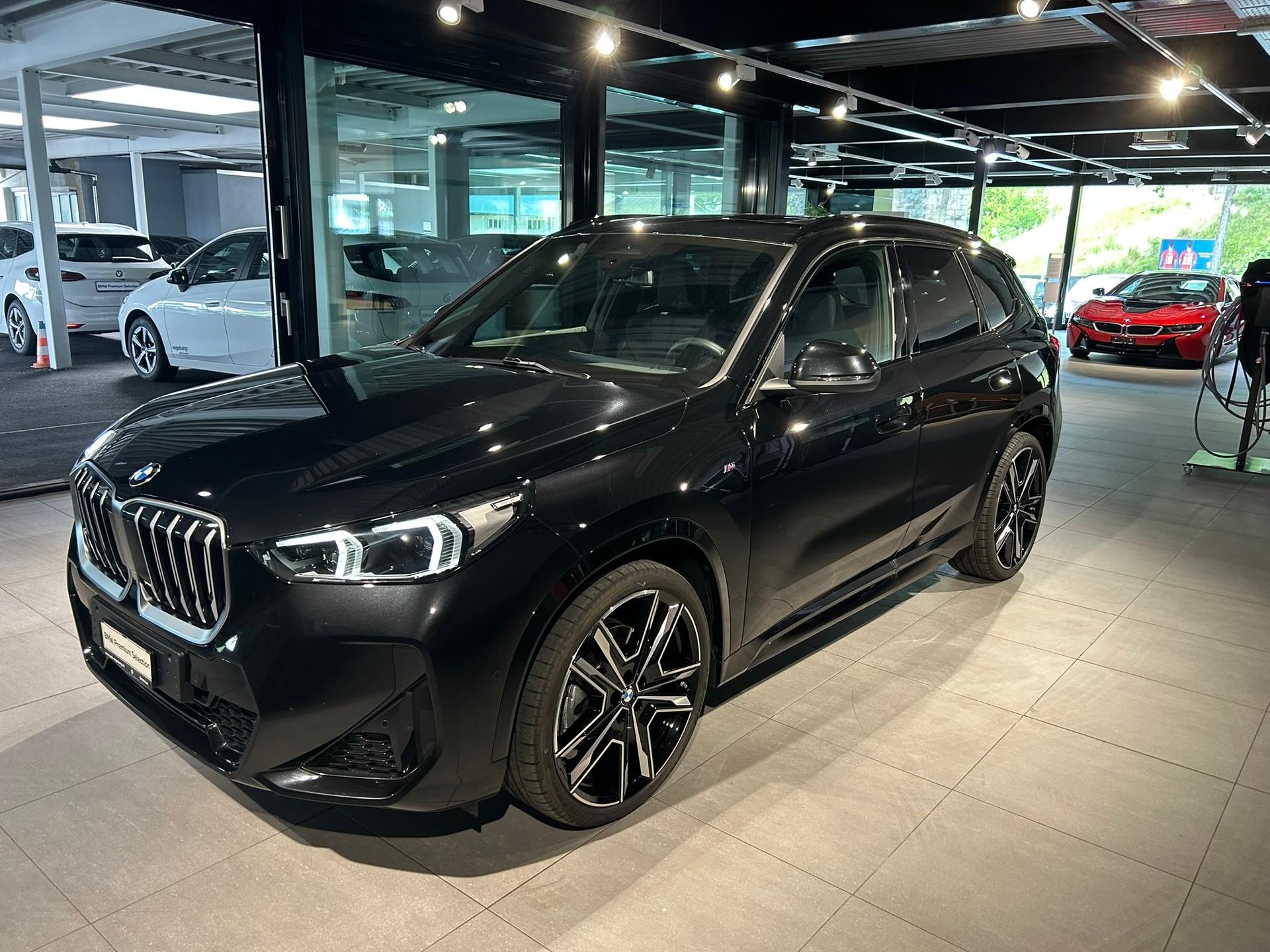 BMW X1 xDrive 23d 48V M Sport-image-0