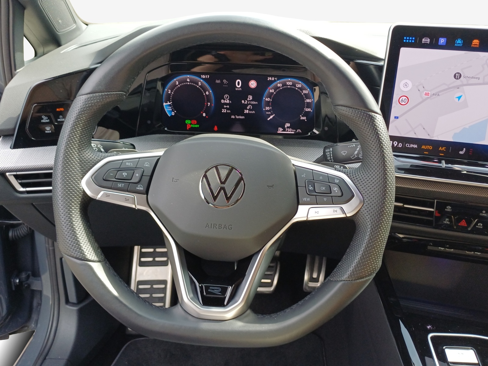 VW Golf 1.5 e TSI mHEV R-Line DSG-image-9