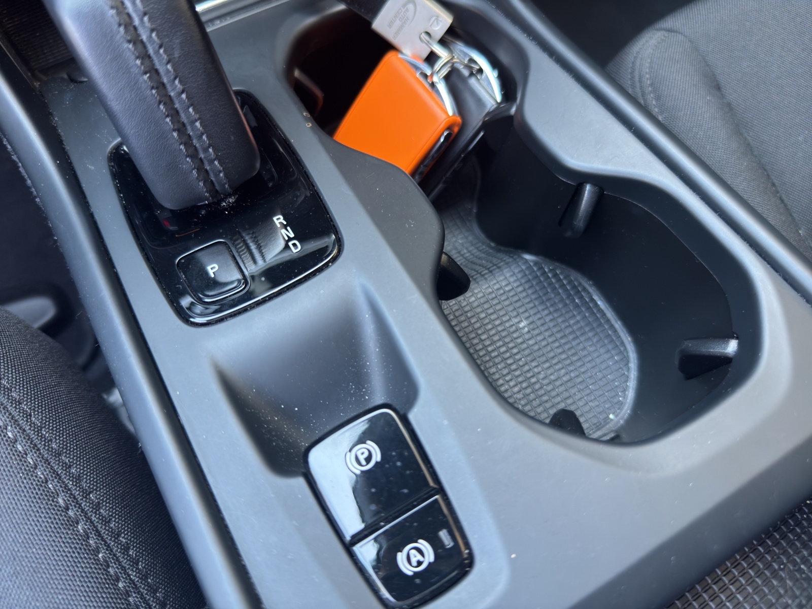 VOLVO XC40 T4 TwE Inscription Expression DCT-image-24