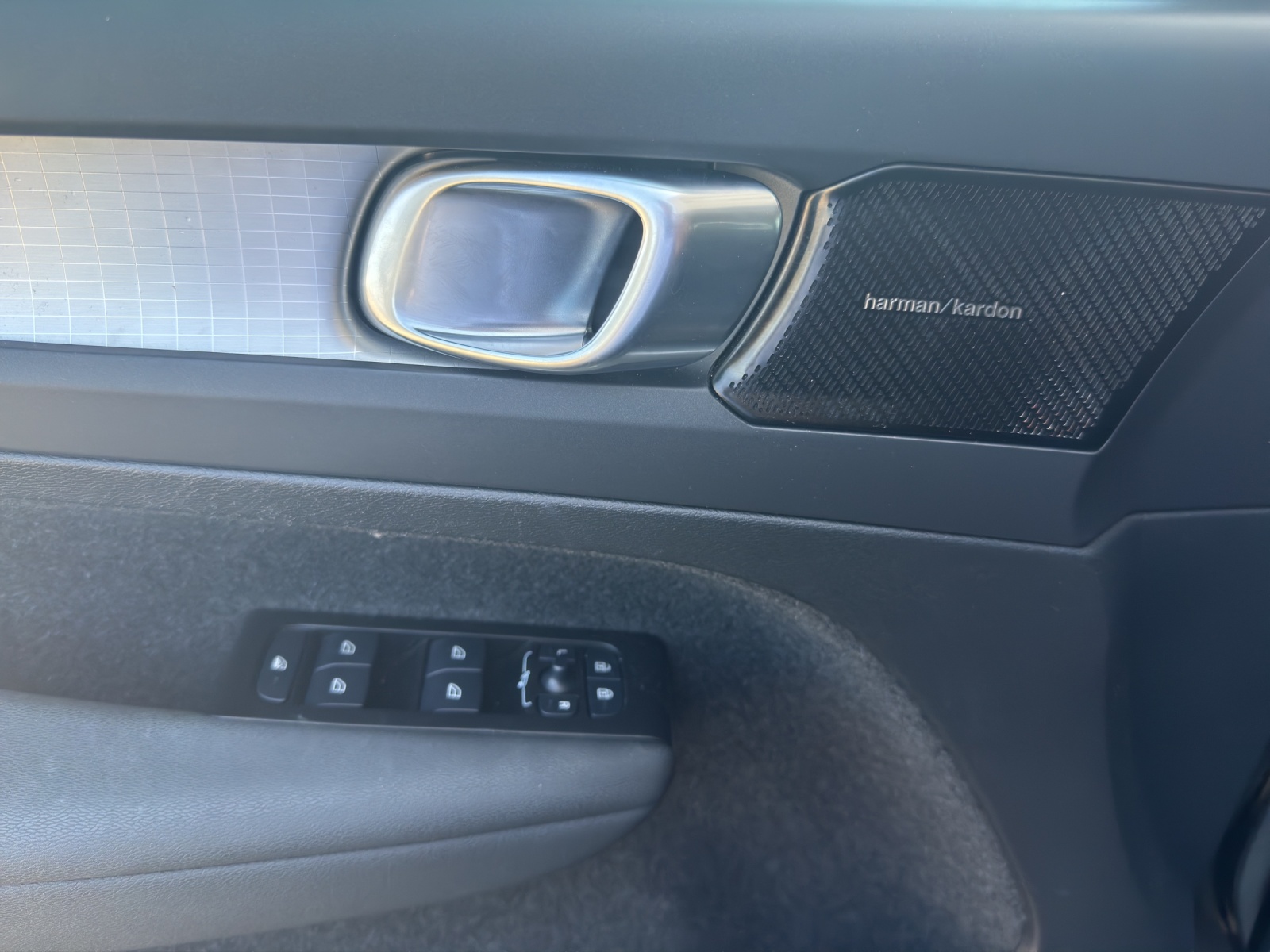 VOLVO XC40 T4 TwE Inscription Expression DCT-image-12