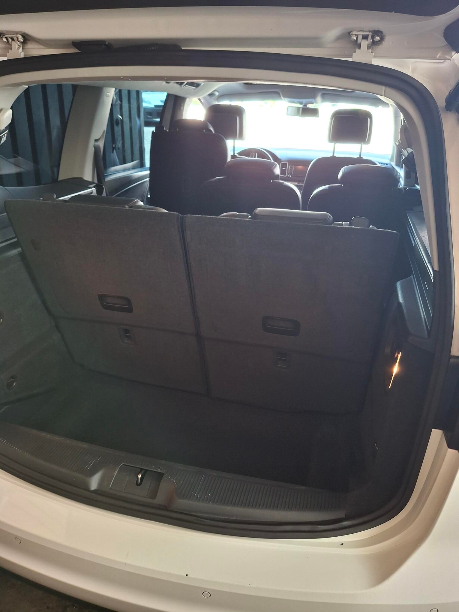 VW Sharan 2.0 TSI Highline DSG-image-15
