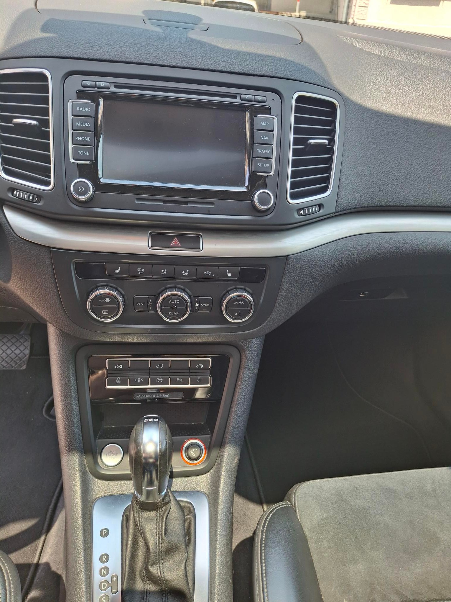 VW Sharan 2.0 TSI Highline DSG-image-12