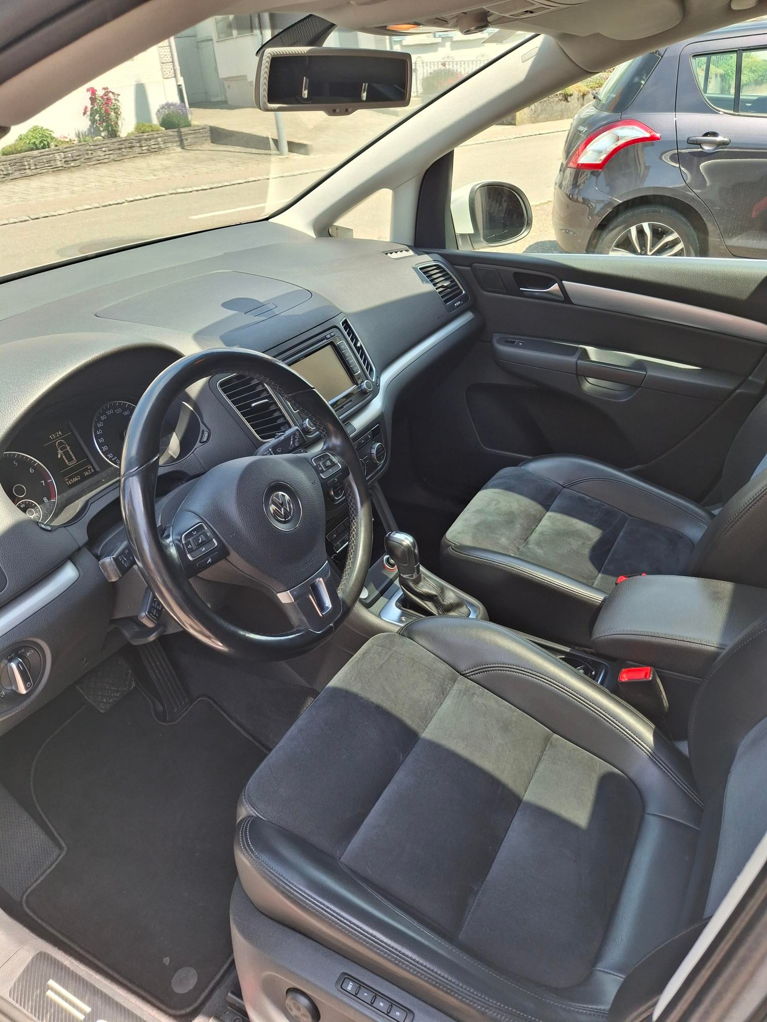 VW Sharan 2.0 TSI Highline DSG-image-5