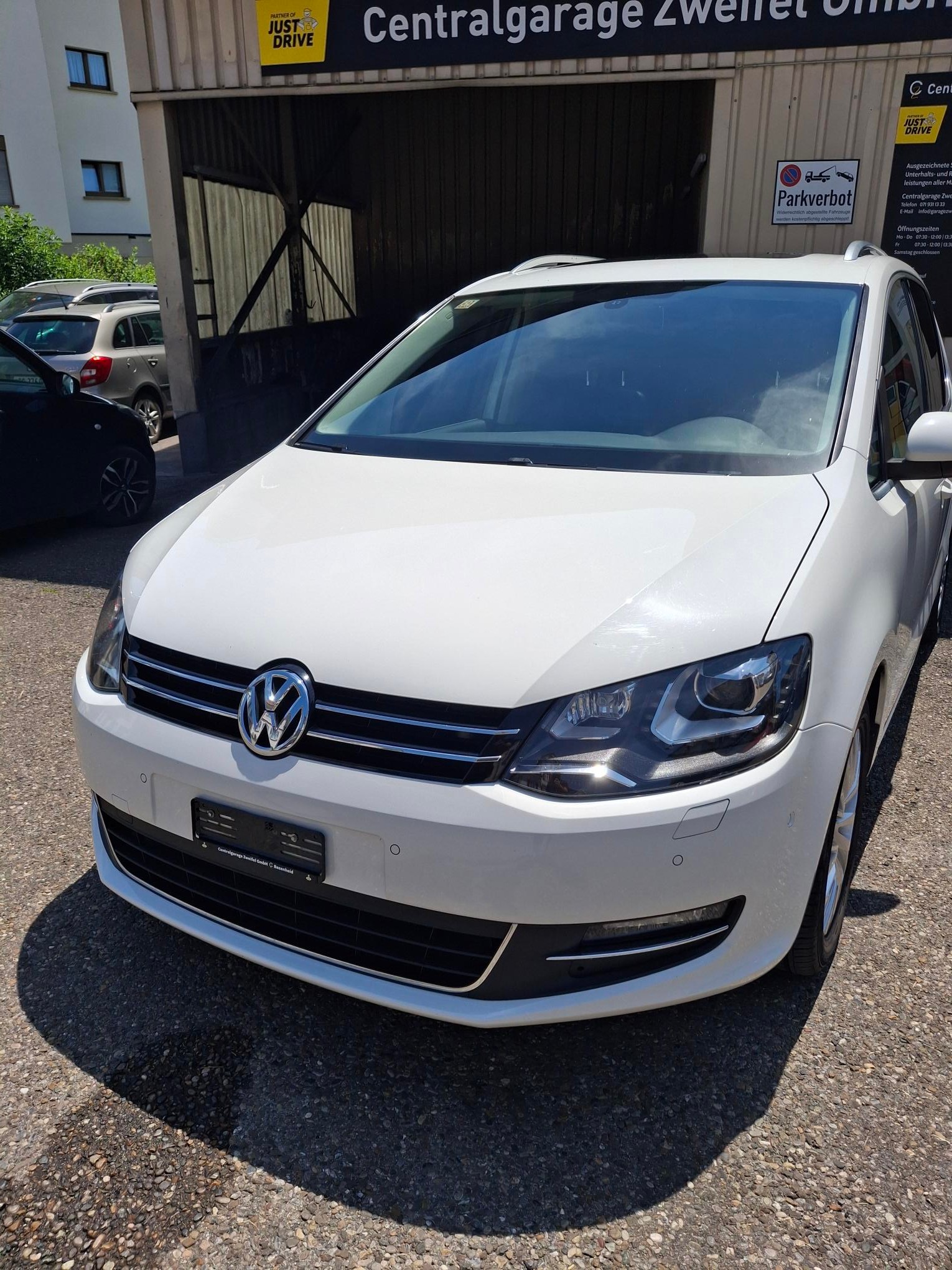 VW Sharan 2.0 TSI Highline DSG-image-4