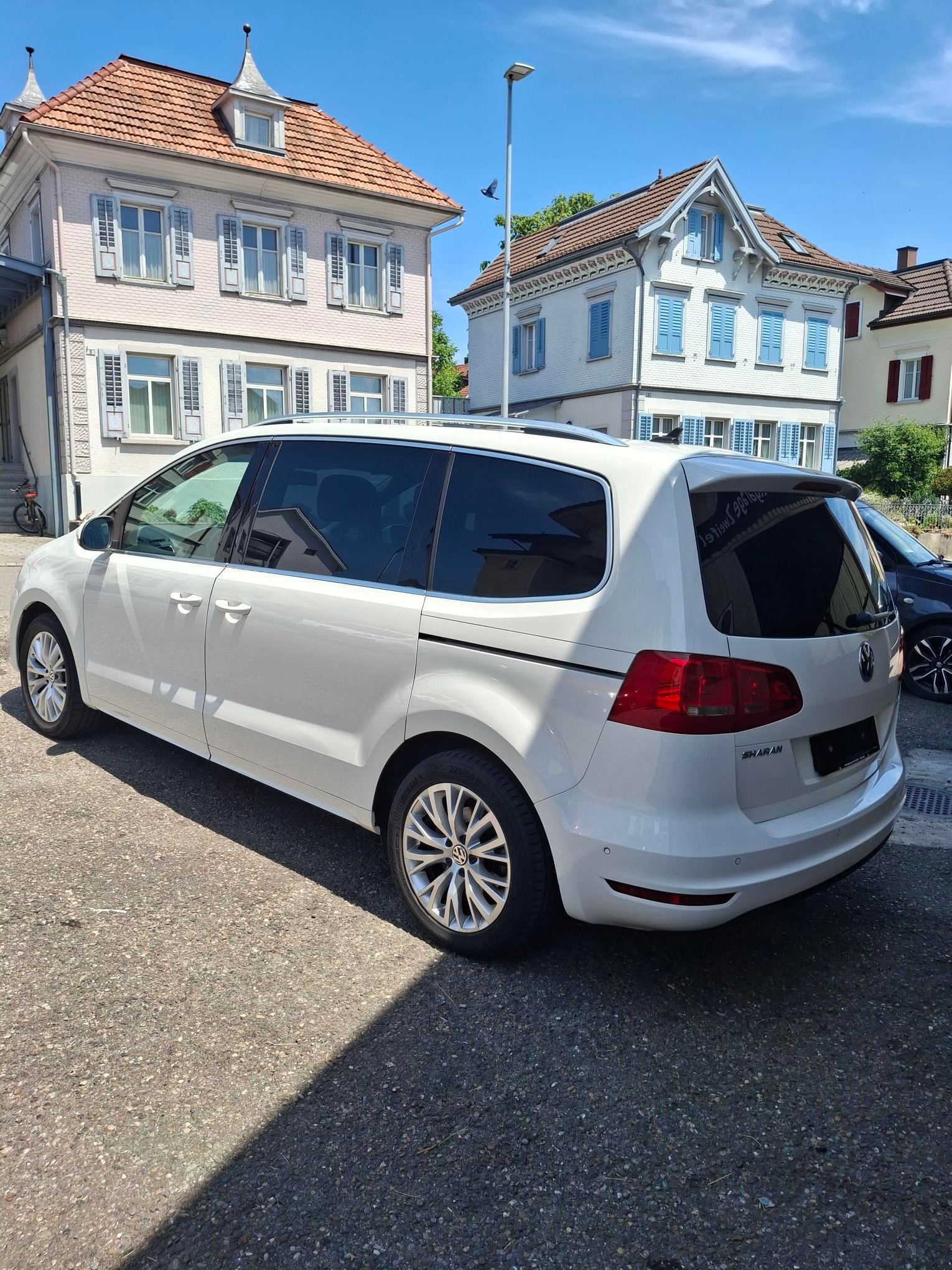 VW Sharan 2.0 TSI Highline DSG-image-1