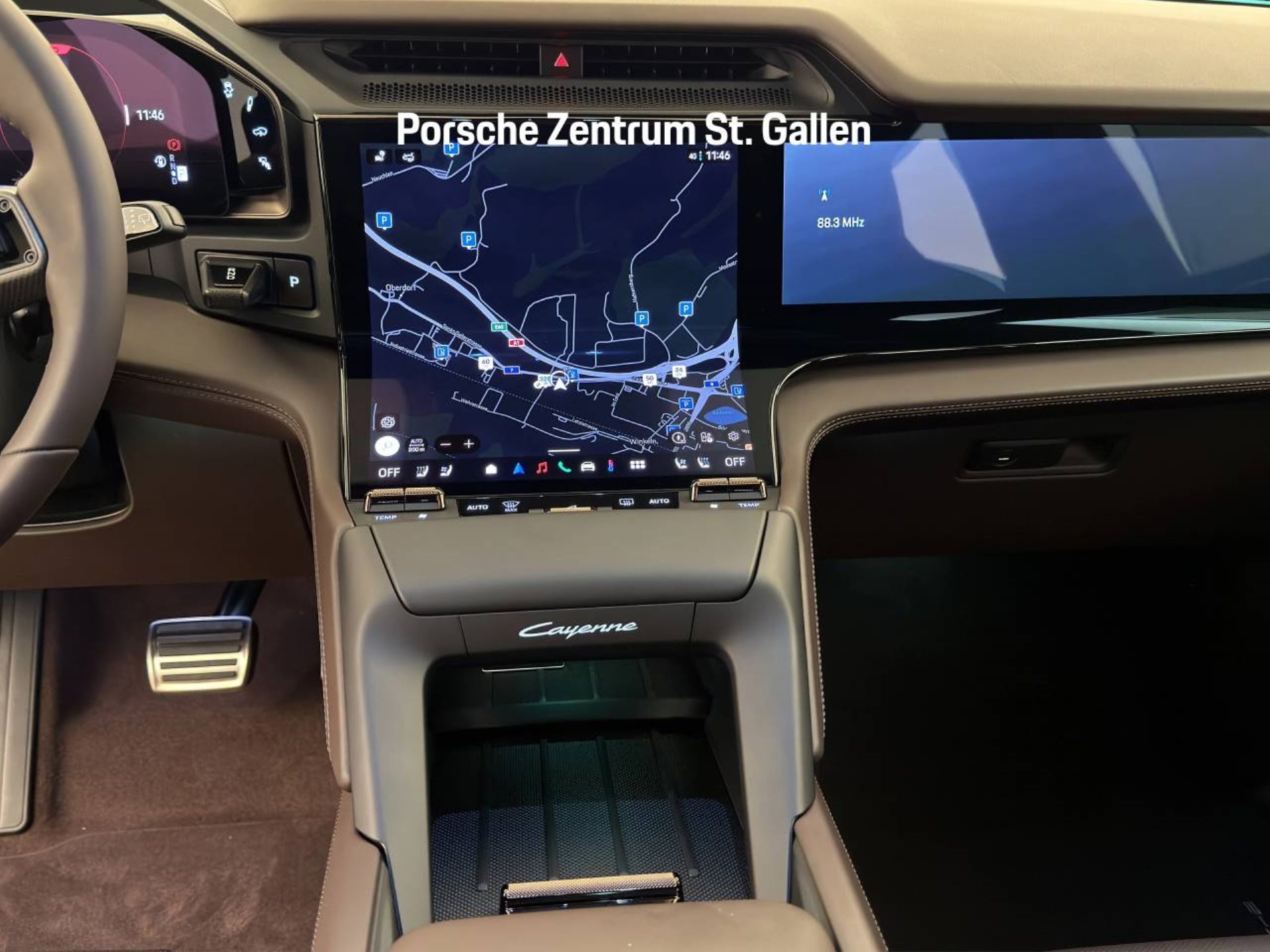 PORSCHE Cayenne Turbo Electric-image-15