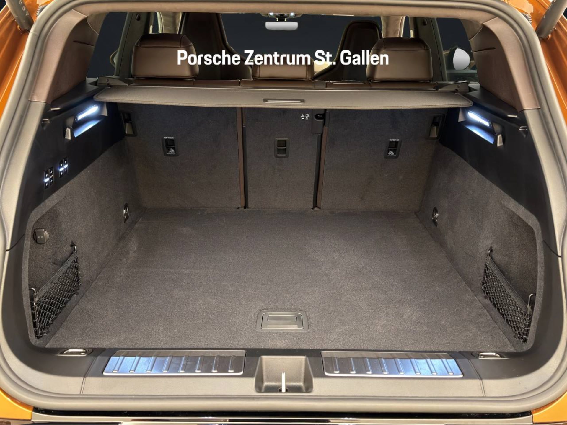 PORSCHE Cayenne Turbo Electric-image-20