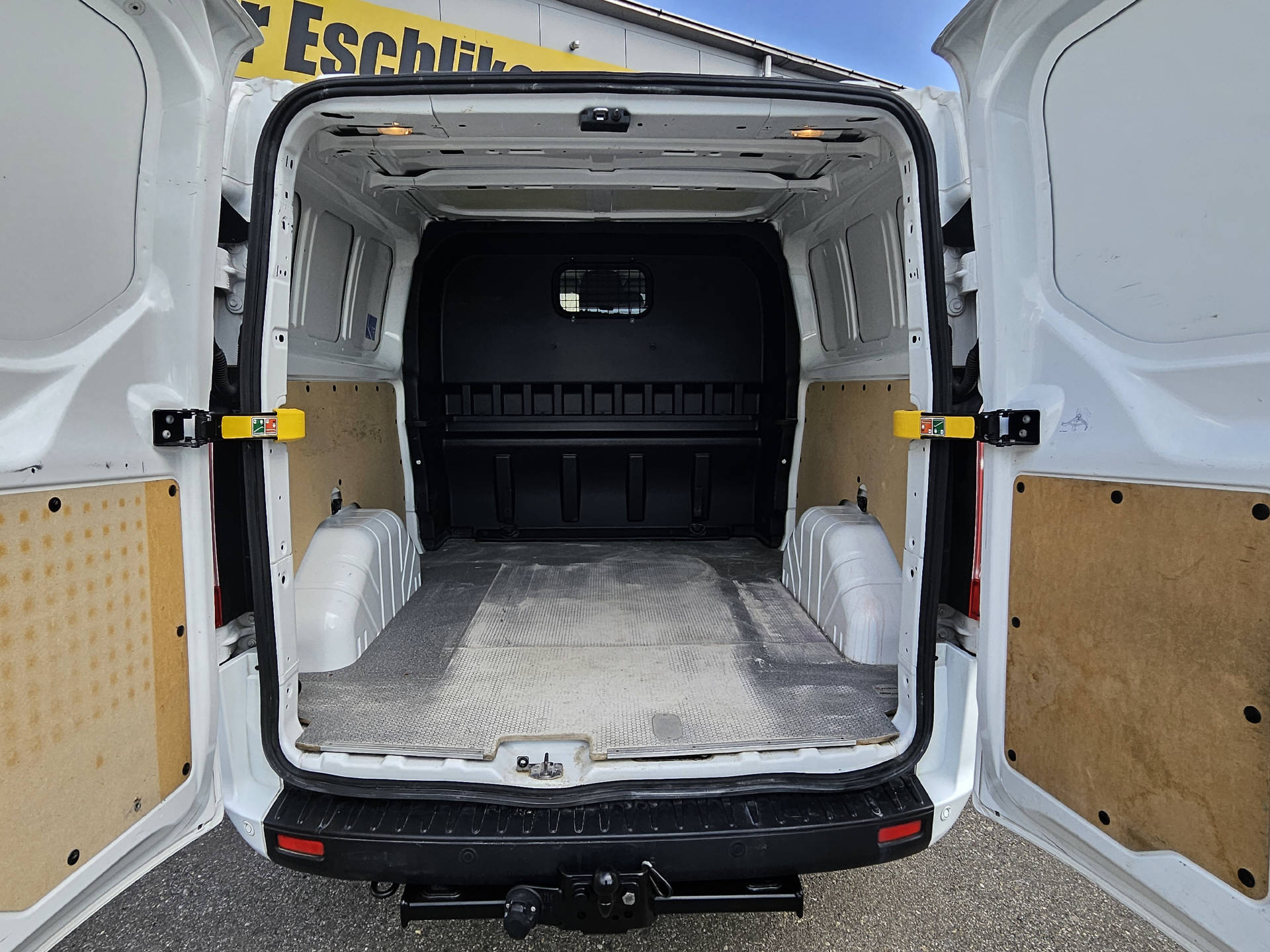 FORD Transit Custom Van 300 L2 2.0 TDCi 130 Trend-image-7