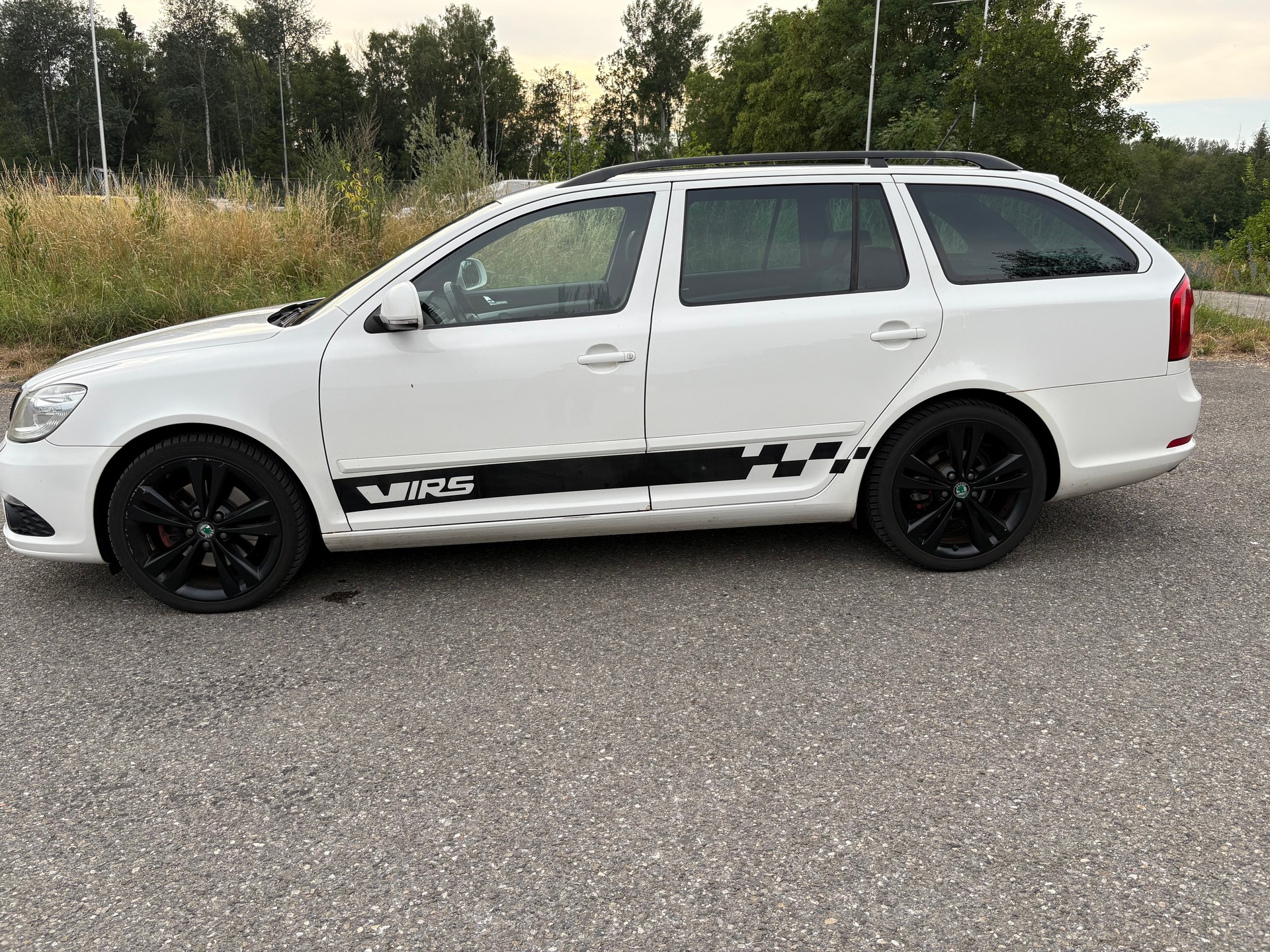 SKODA Octavia Combi 2.0 TSI RS-image-7