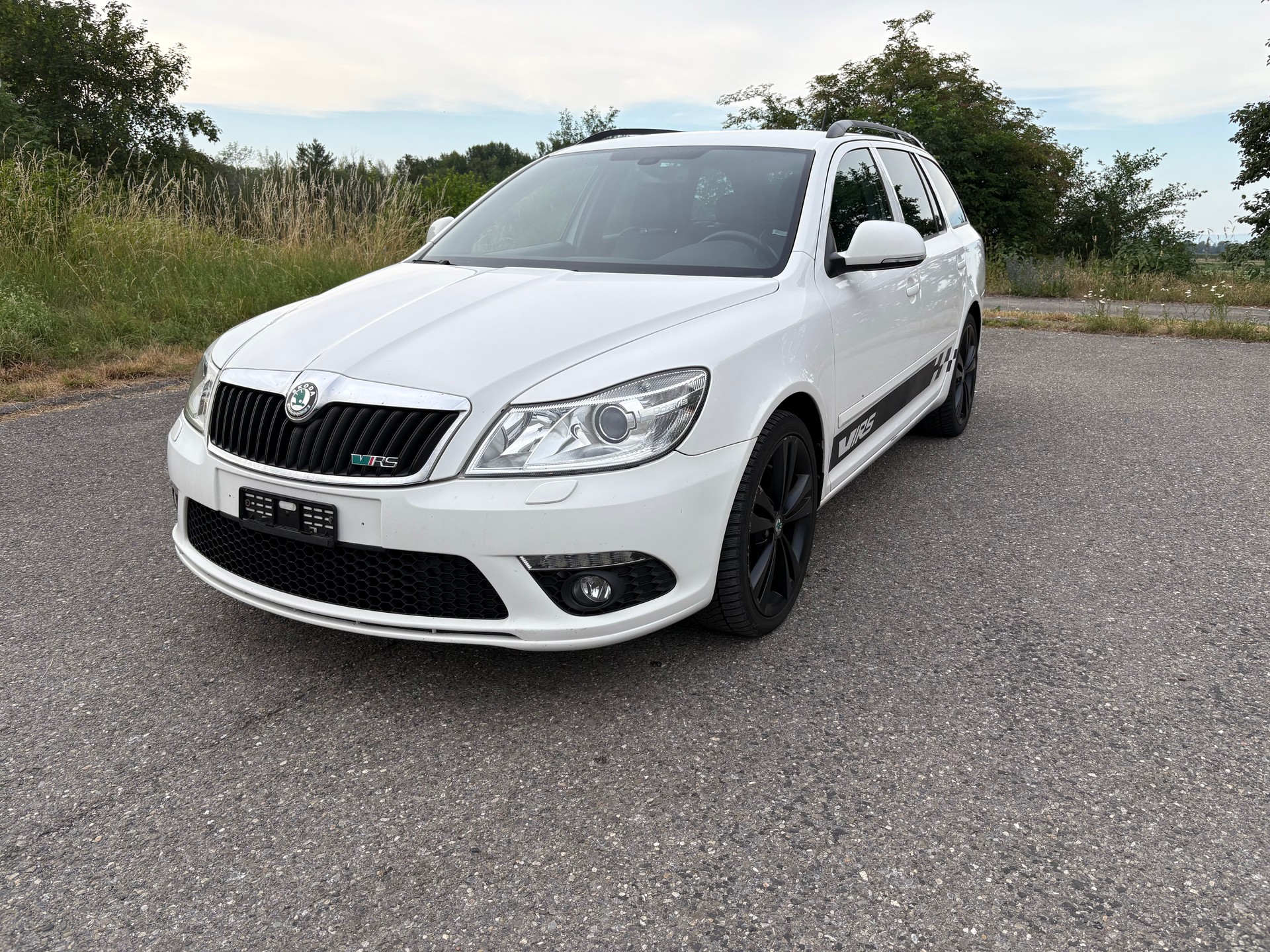 SKODA Octavia Combi 2.0 TSI RS-image-0