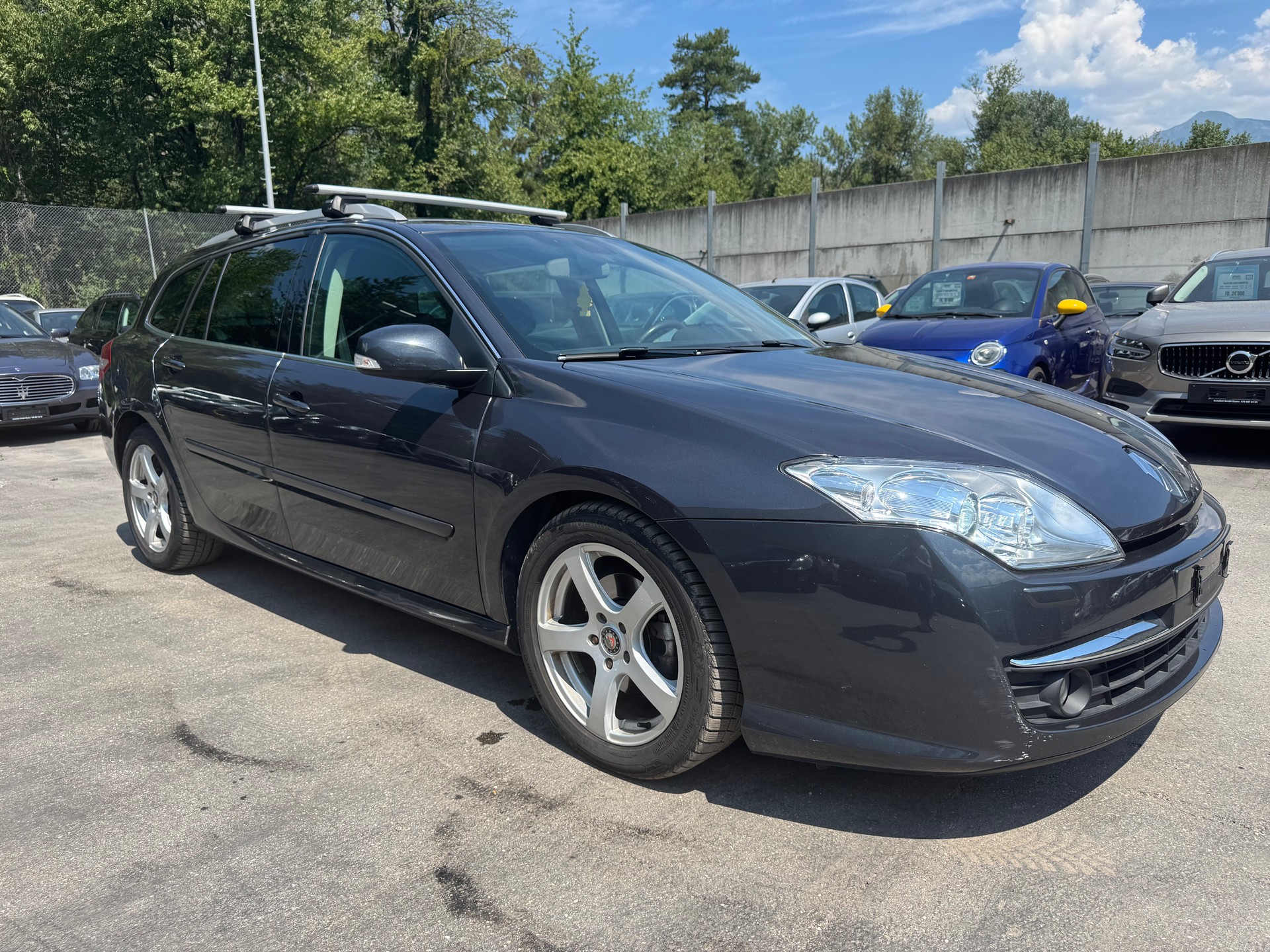 RENAULT Laguna Grandtour 2.0 16V T Dynamique Automatic-image-1
