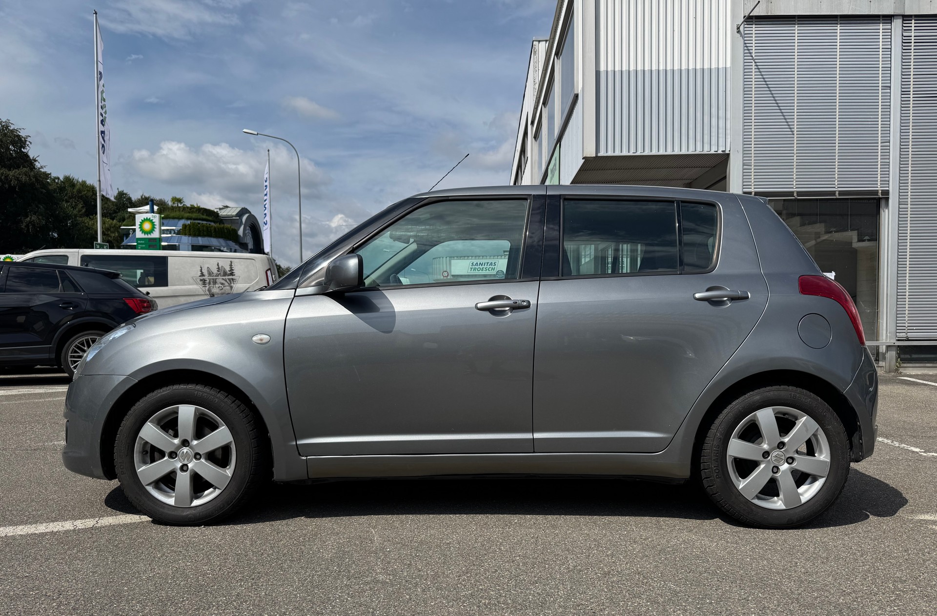 SUZUKI Swift 1.5i 16V VVT GL Top-image-2