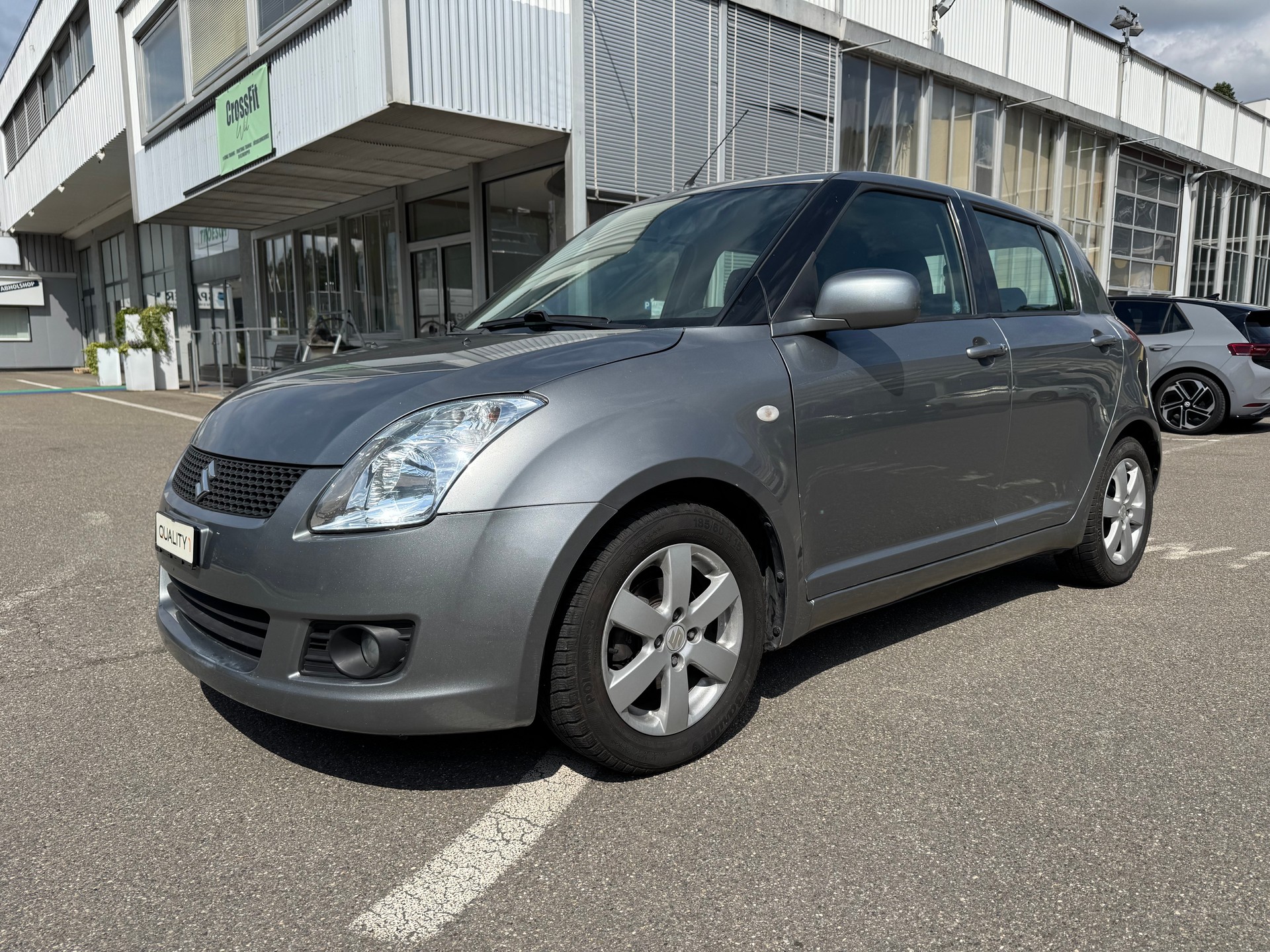 SUZUKI Swift 1.5i 16V VVT GL Top-image-3
