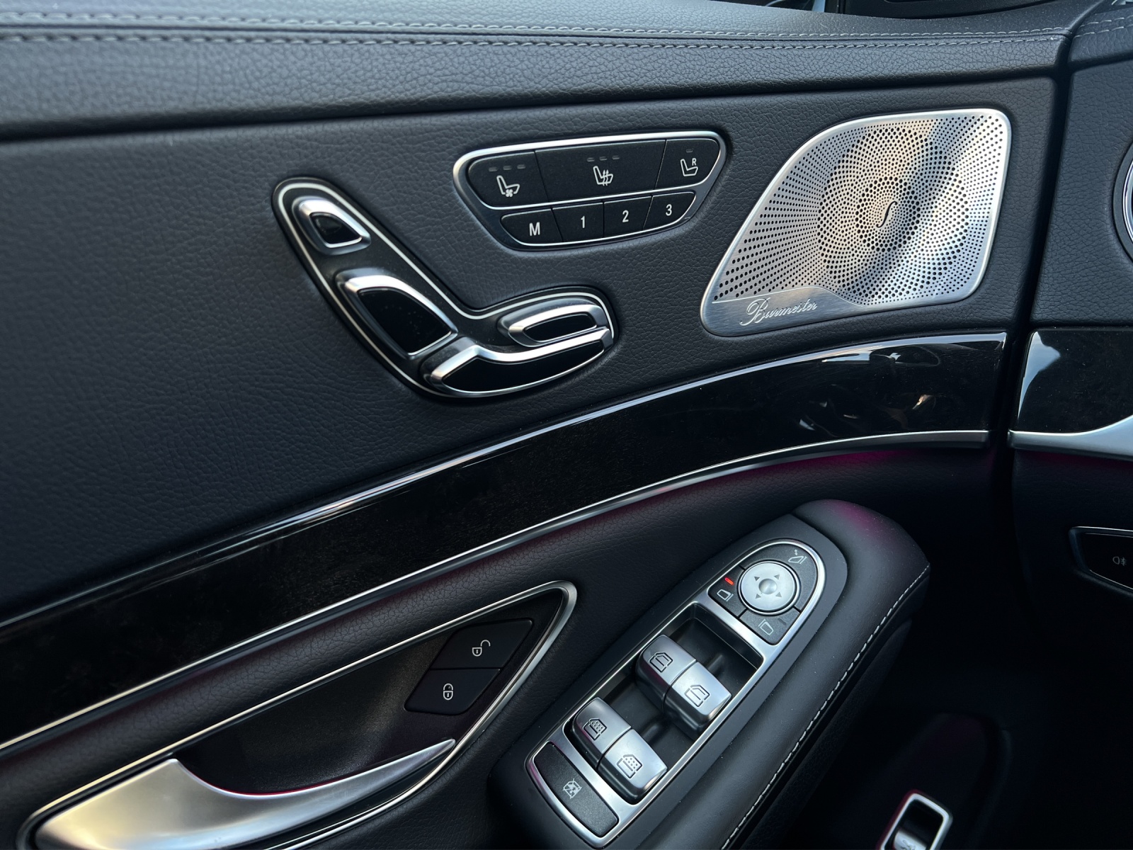MERCEDES-BENZ S 400 d 4Matic 9G-Tronic-image-12